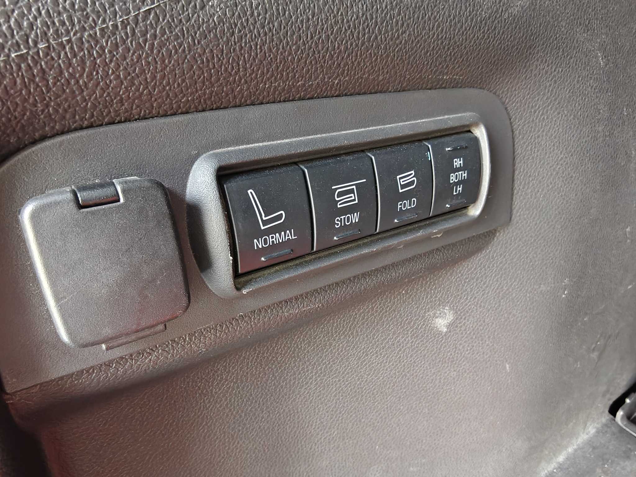 Ford Explorer (Imported) 2013 car image #29