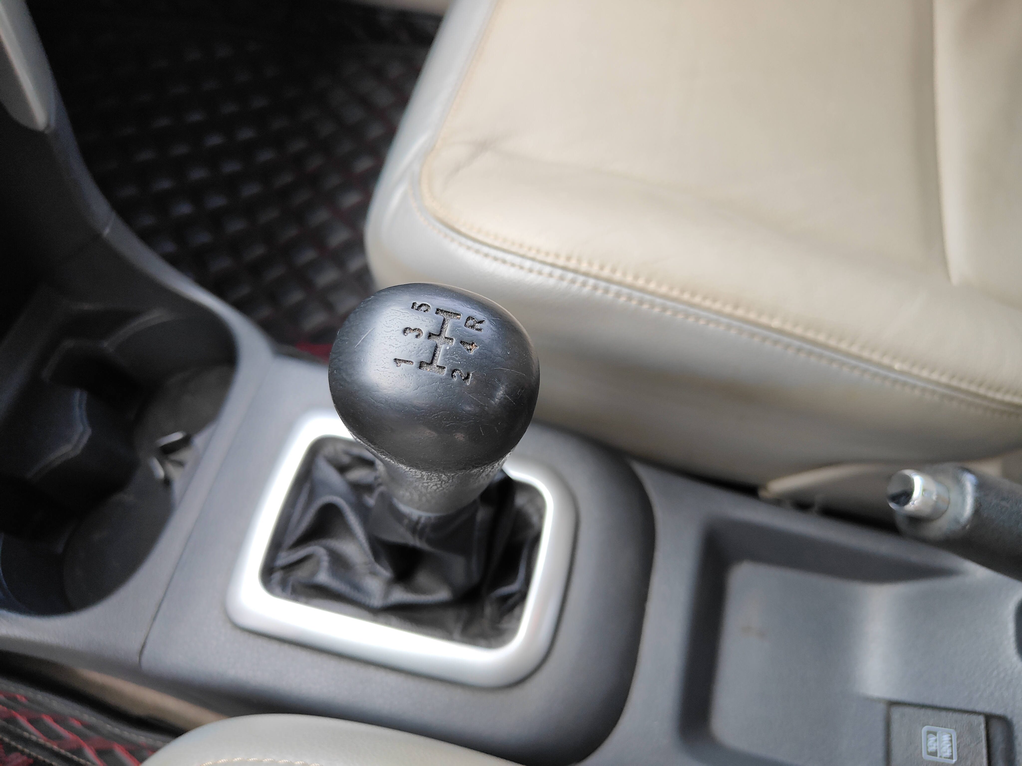 Suzuki Liana 2012 image de voiture #29