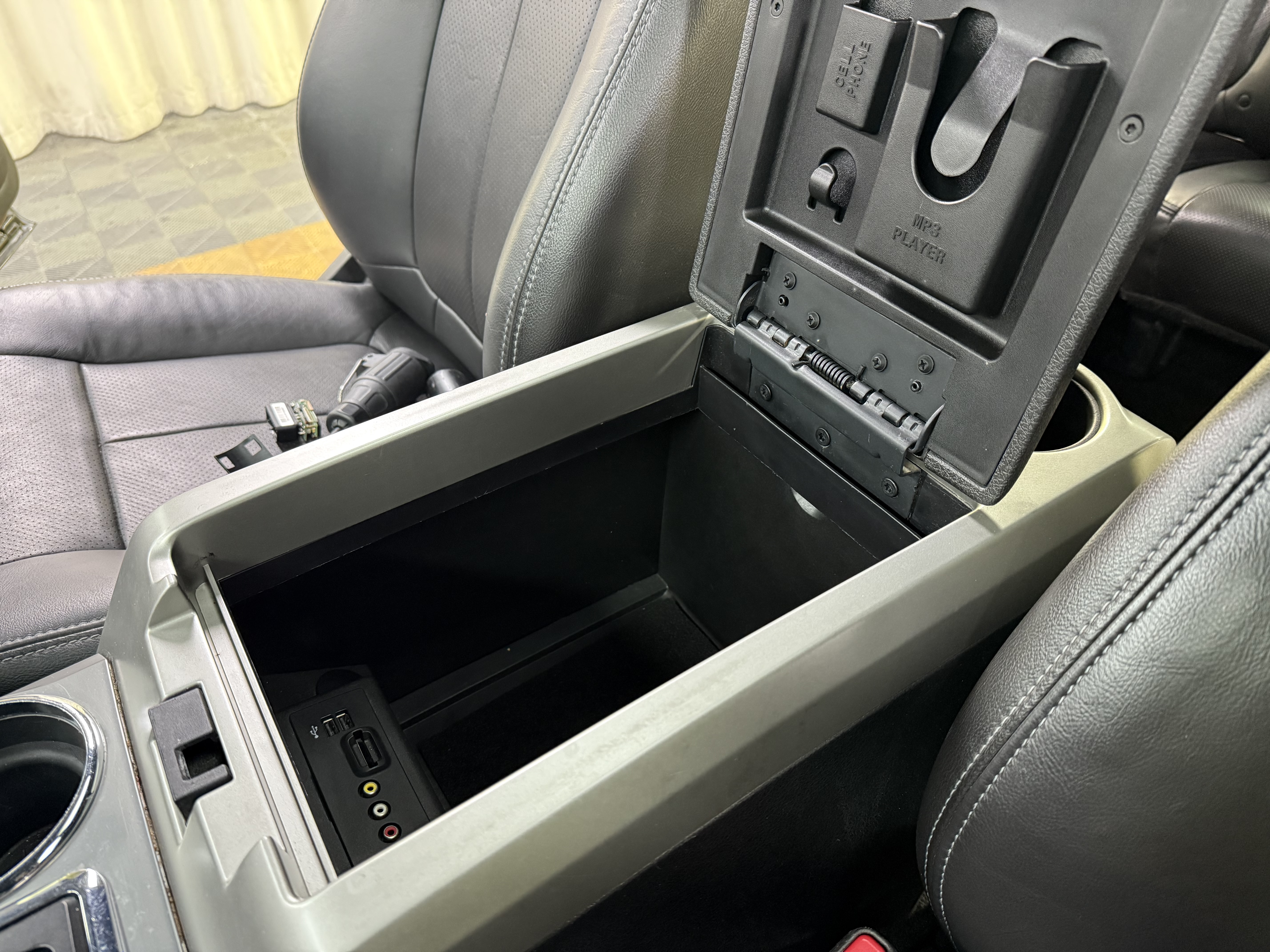 Ford 2017 car image #29