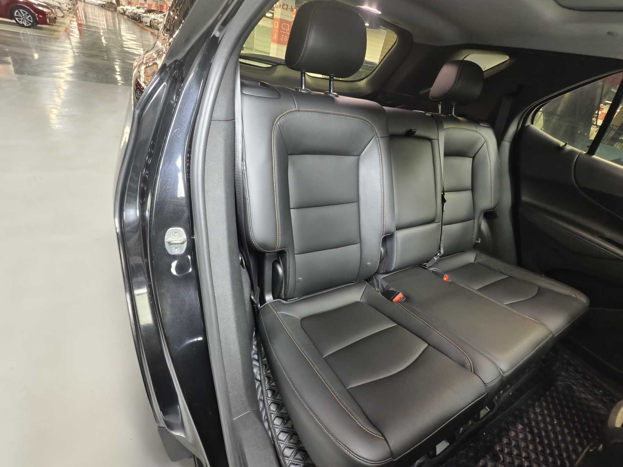 Chevrolet Equinox 2018 immagine di auto #29