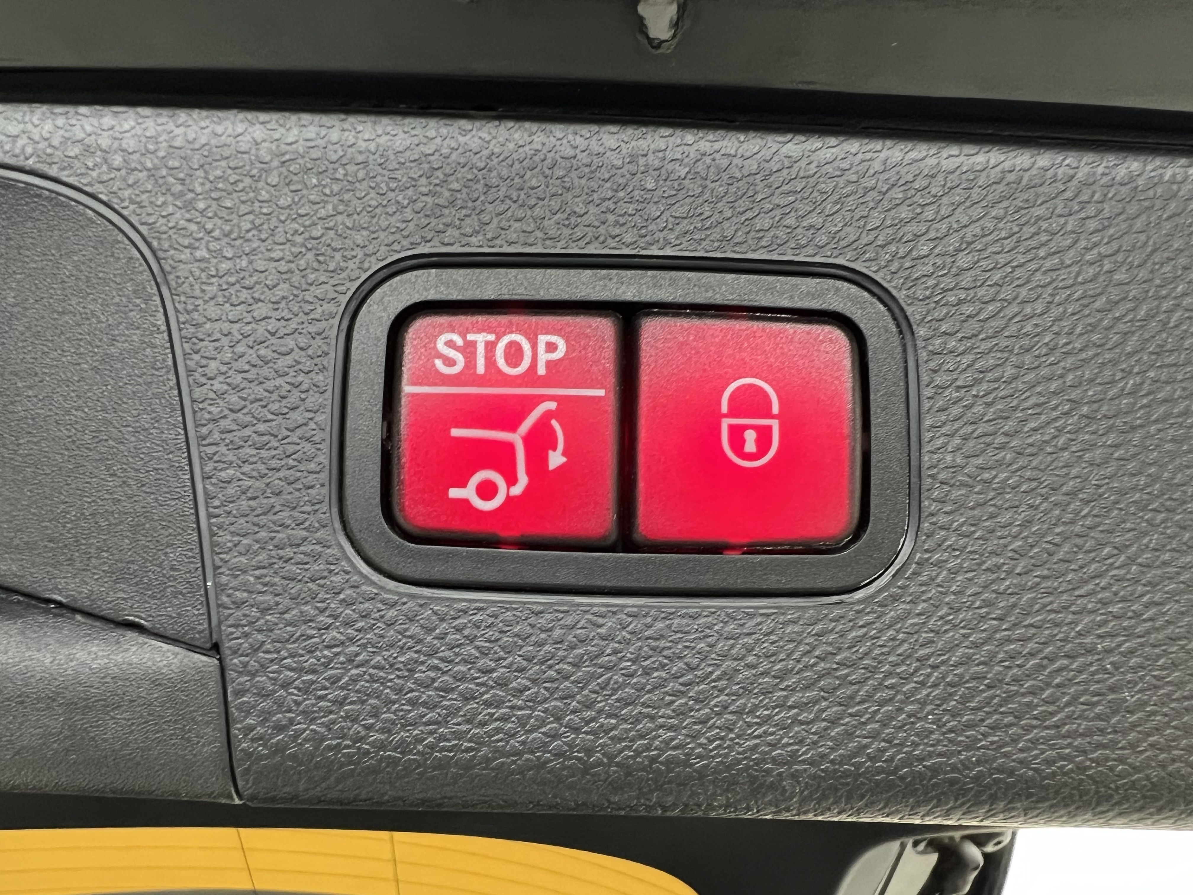 Mercedes-Benz GLC Coupe AMG 2020 image de voiture #29