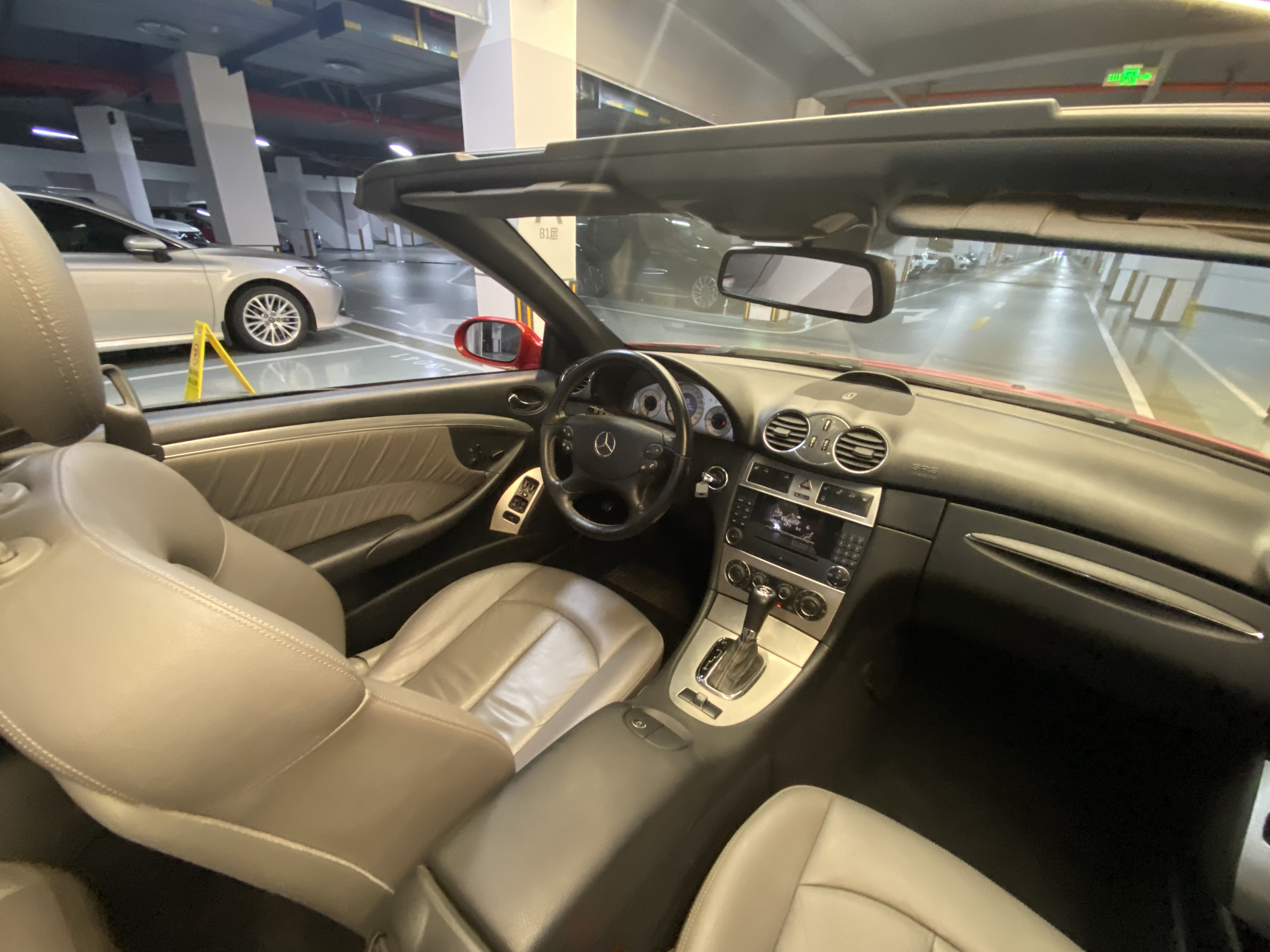 Mercedes-Benz CLK Class 2009 immagine di auto #29