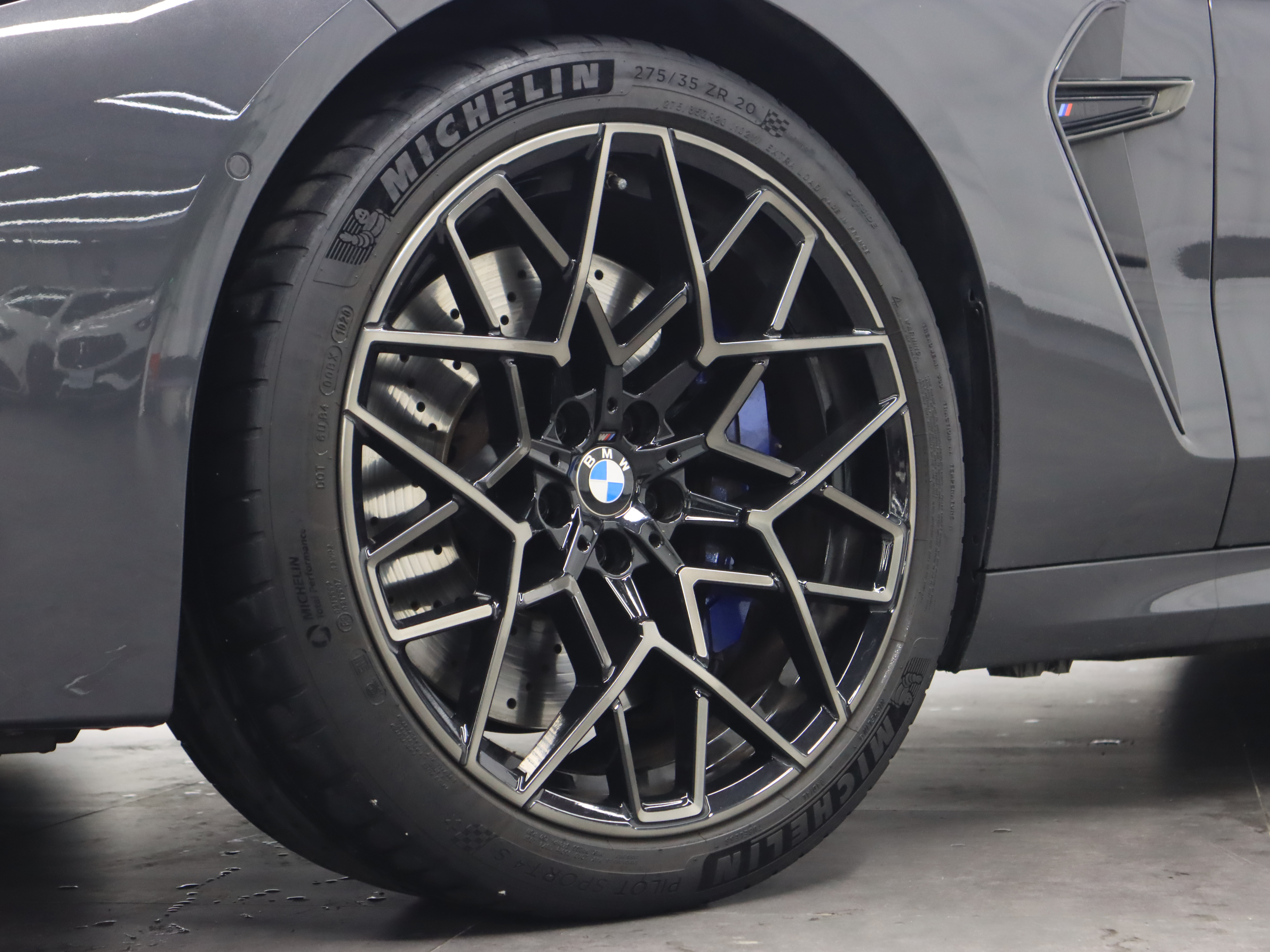 BMW M8 2021 car image #29