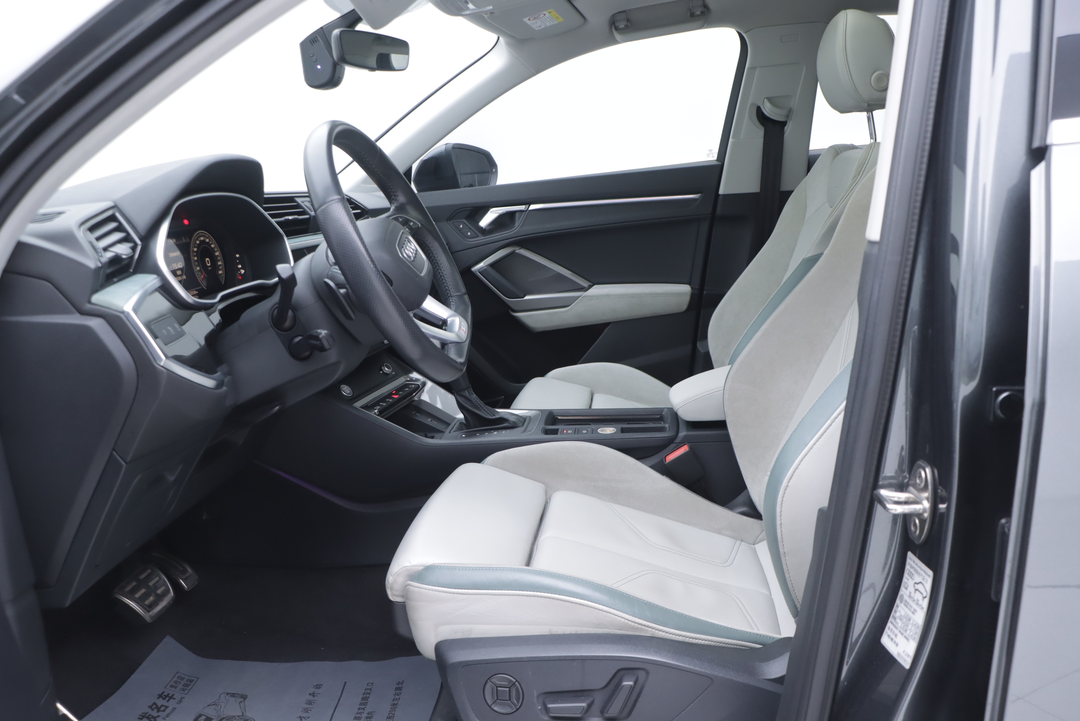 Audi Q3 Sportback 2022 car image #29