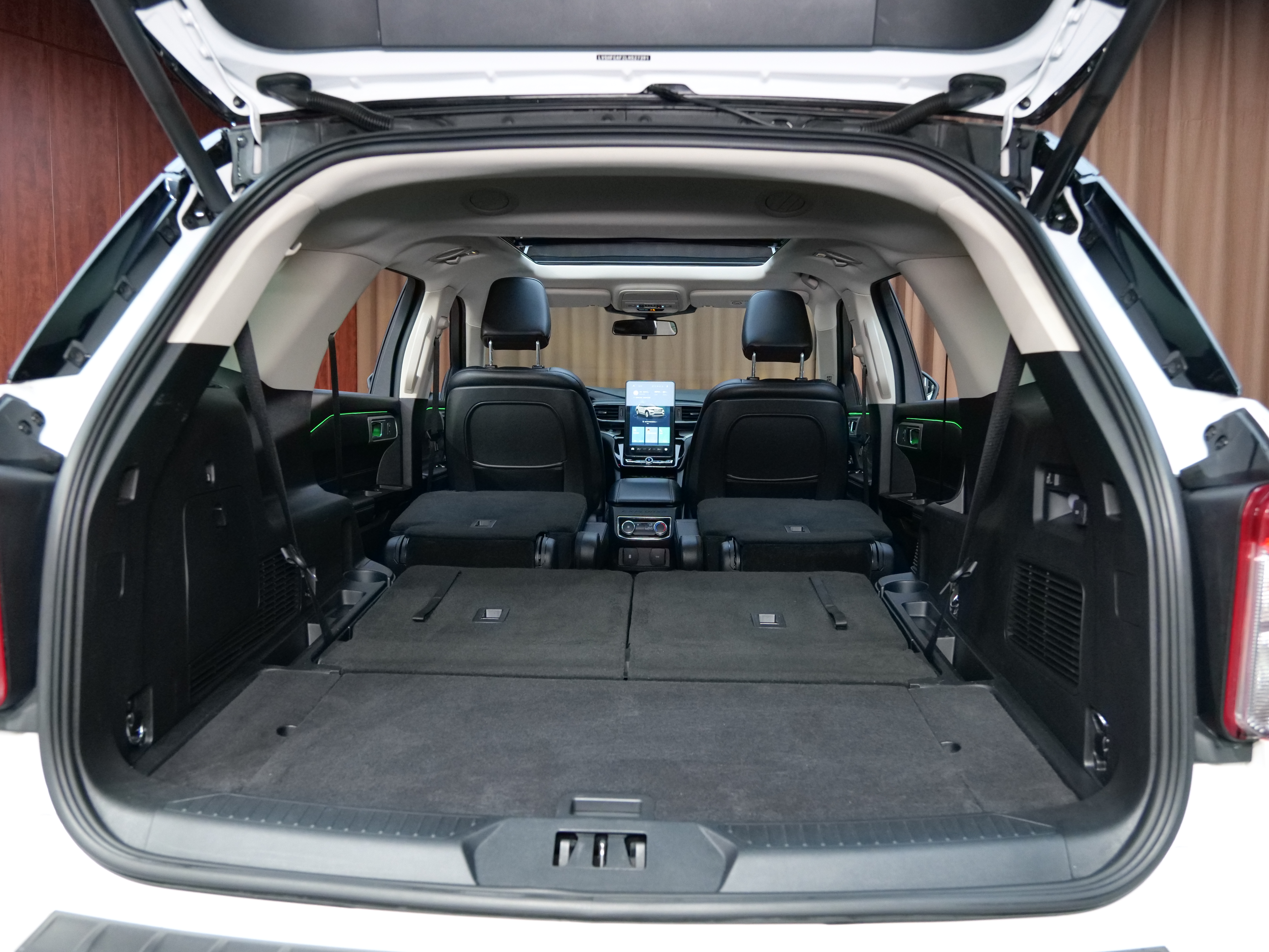 Ford Explorer 2021 #29 Ford Explorer 2021 car image #29