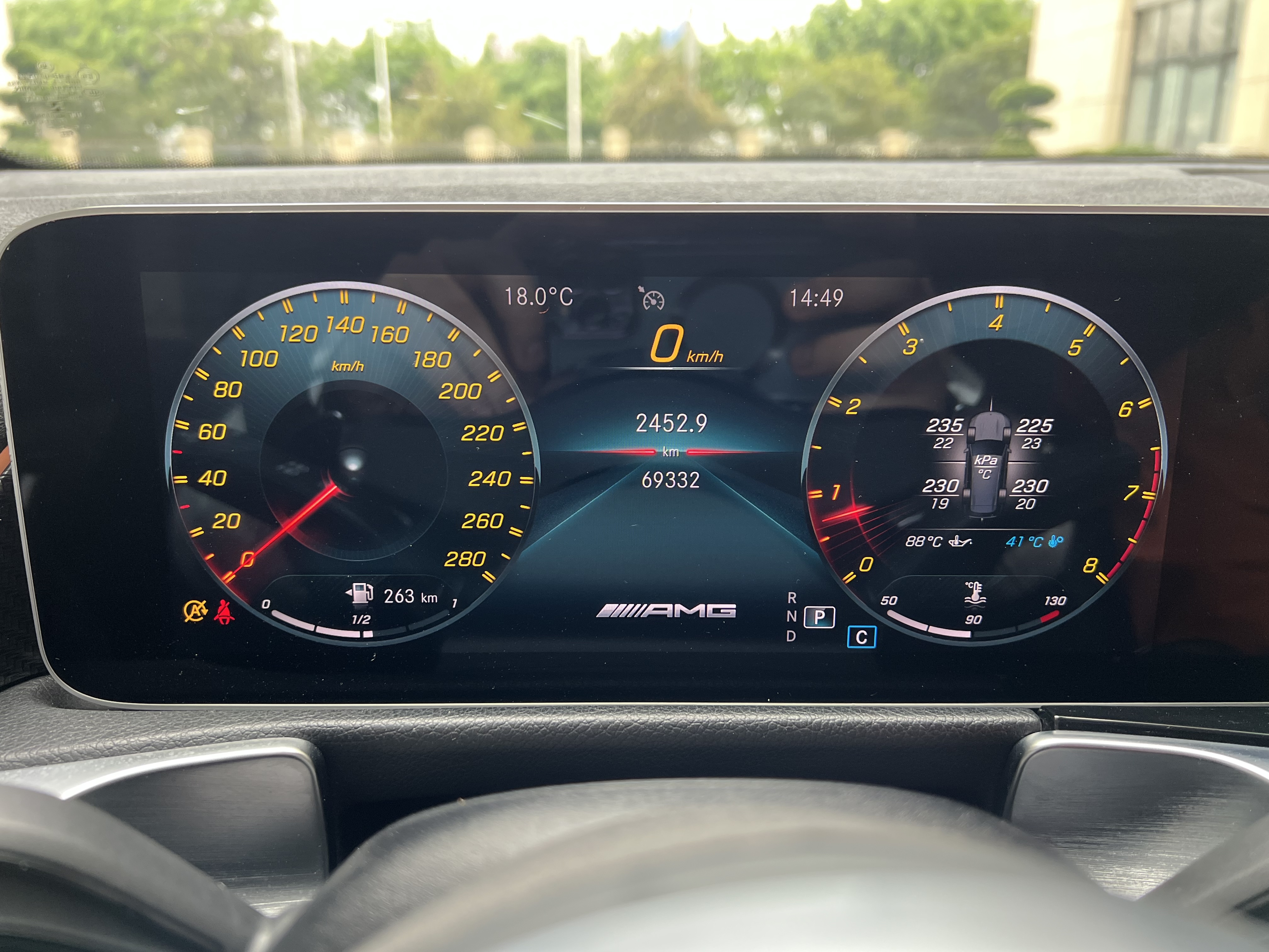 Mercedes-Benz GLB AMG 2021 صورة سيارة #29