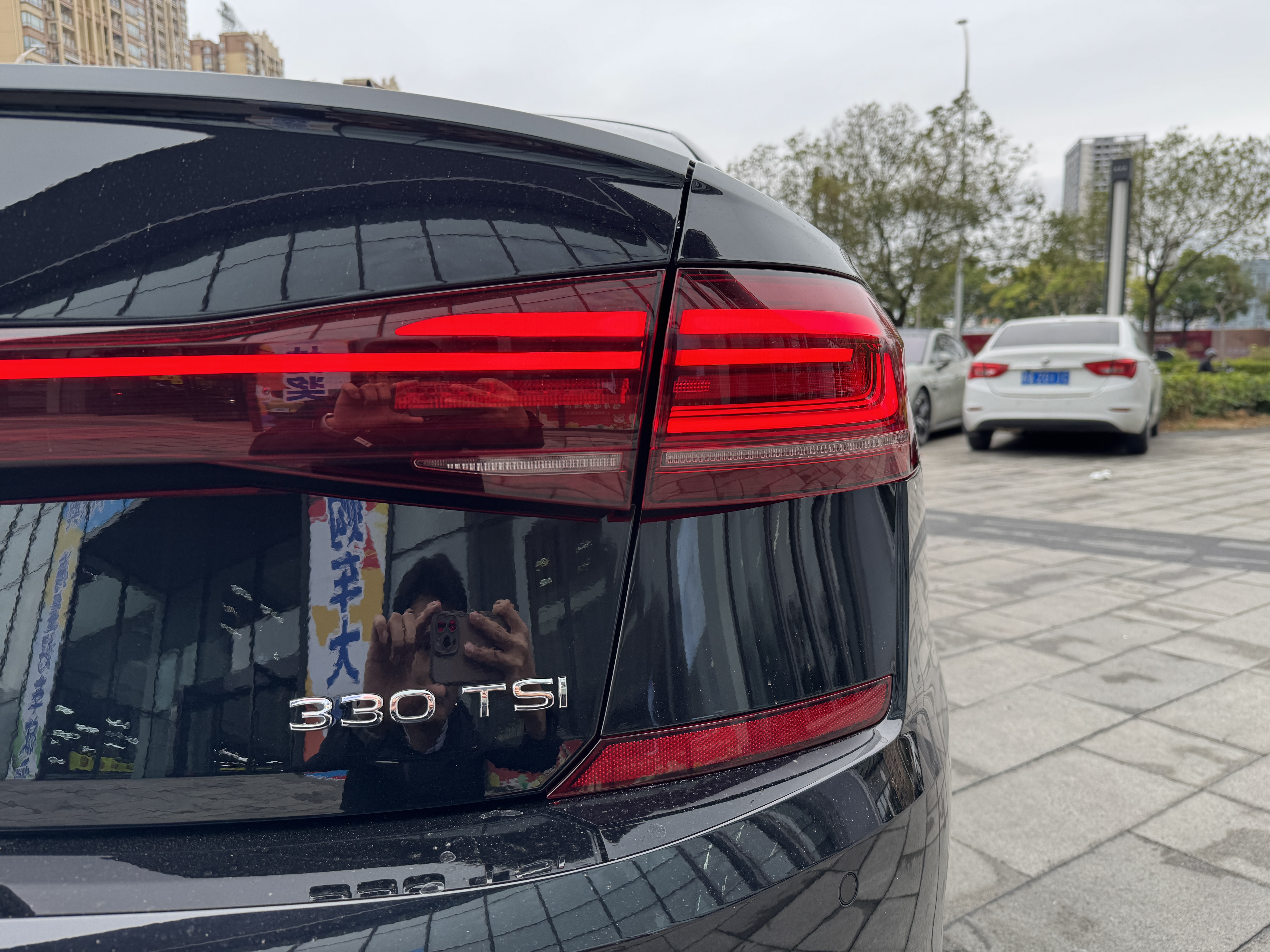 Volkswagen Passat 2022 car image #29