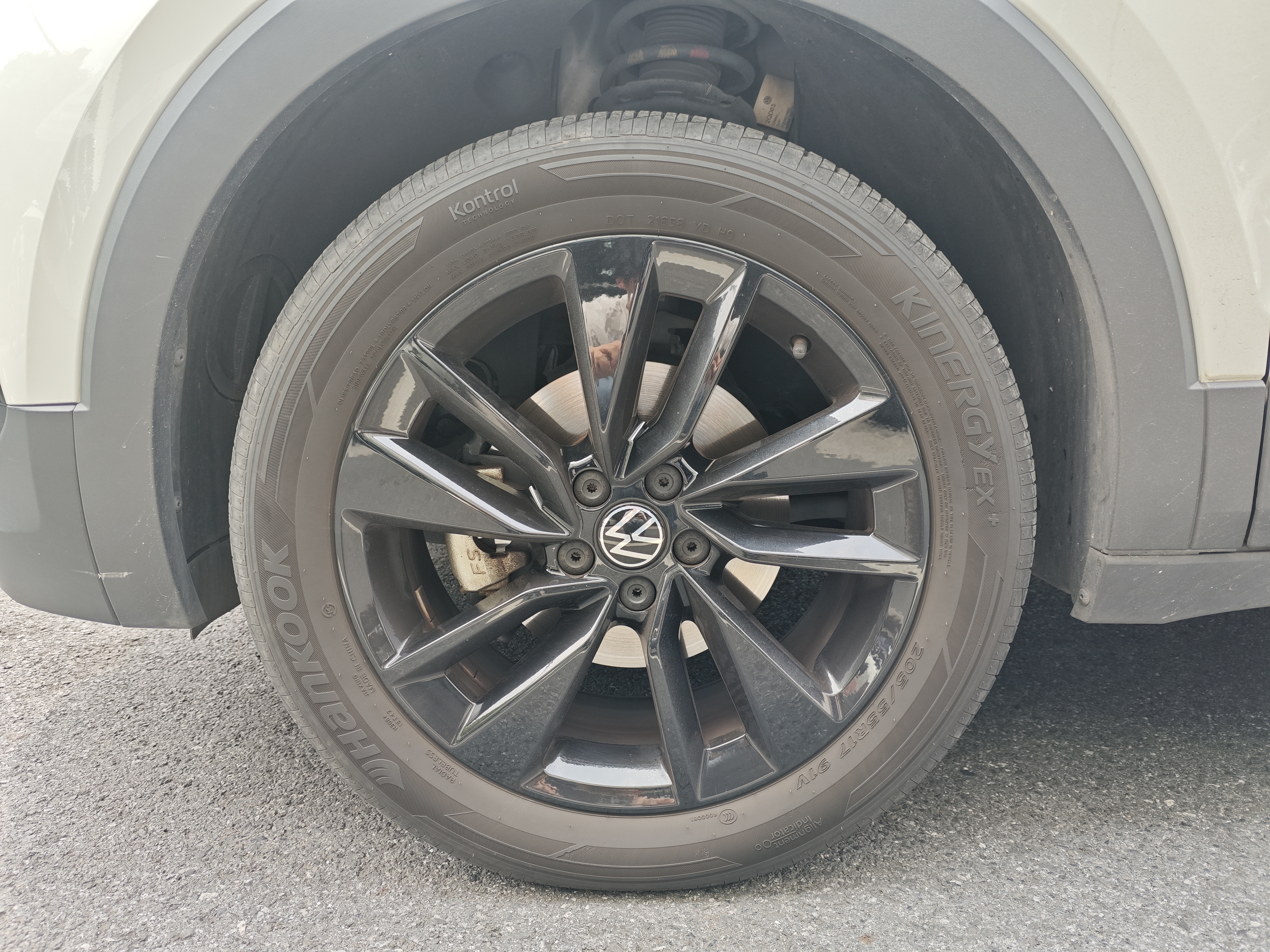Volkswagen T-Cross 2023 #29 Volkswagen T-Cross 2023 car image #29