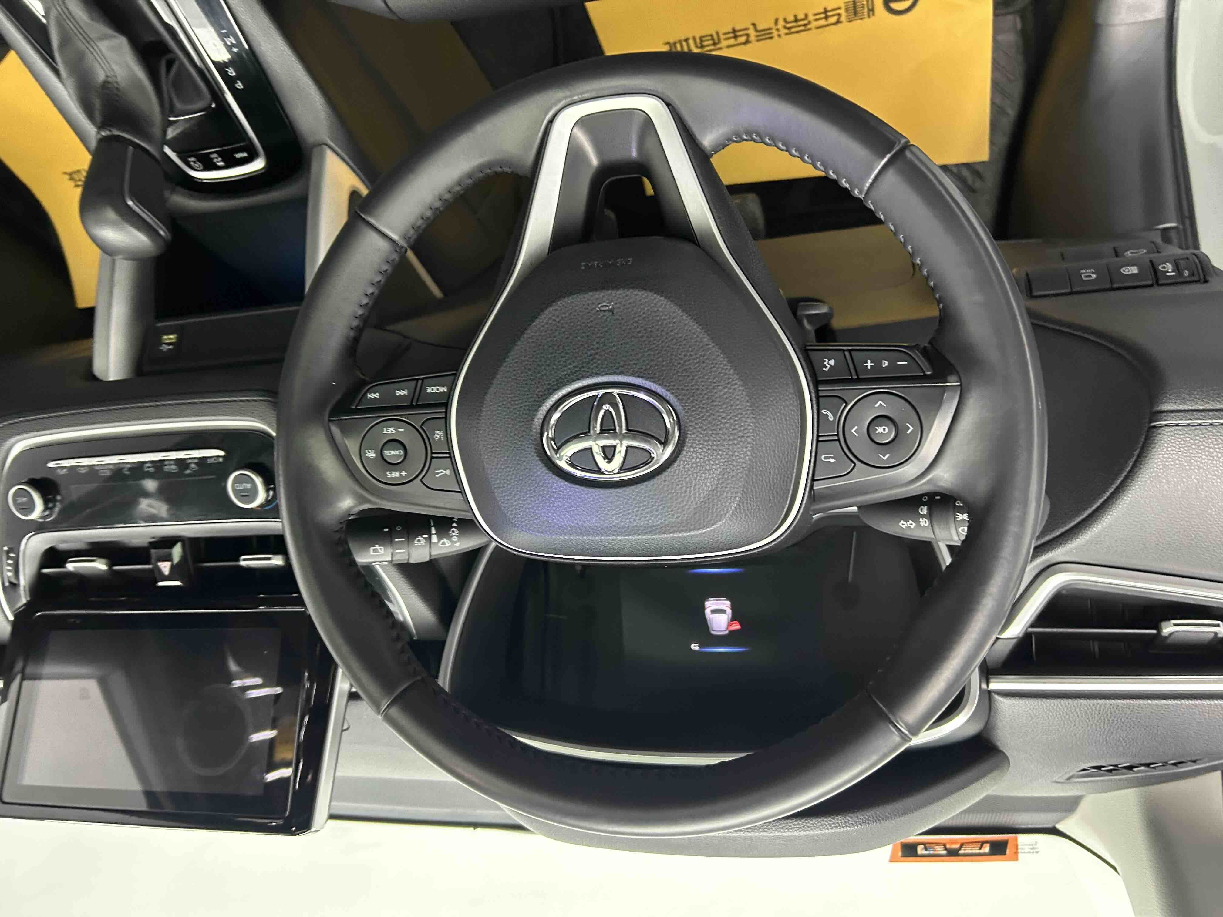 Corolla Cross 2022 #29 Corolla Cross 2022 car image #29