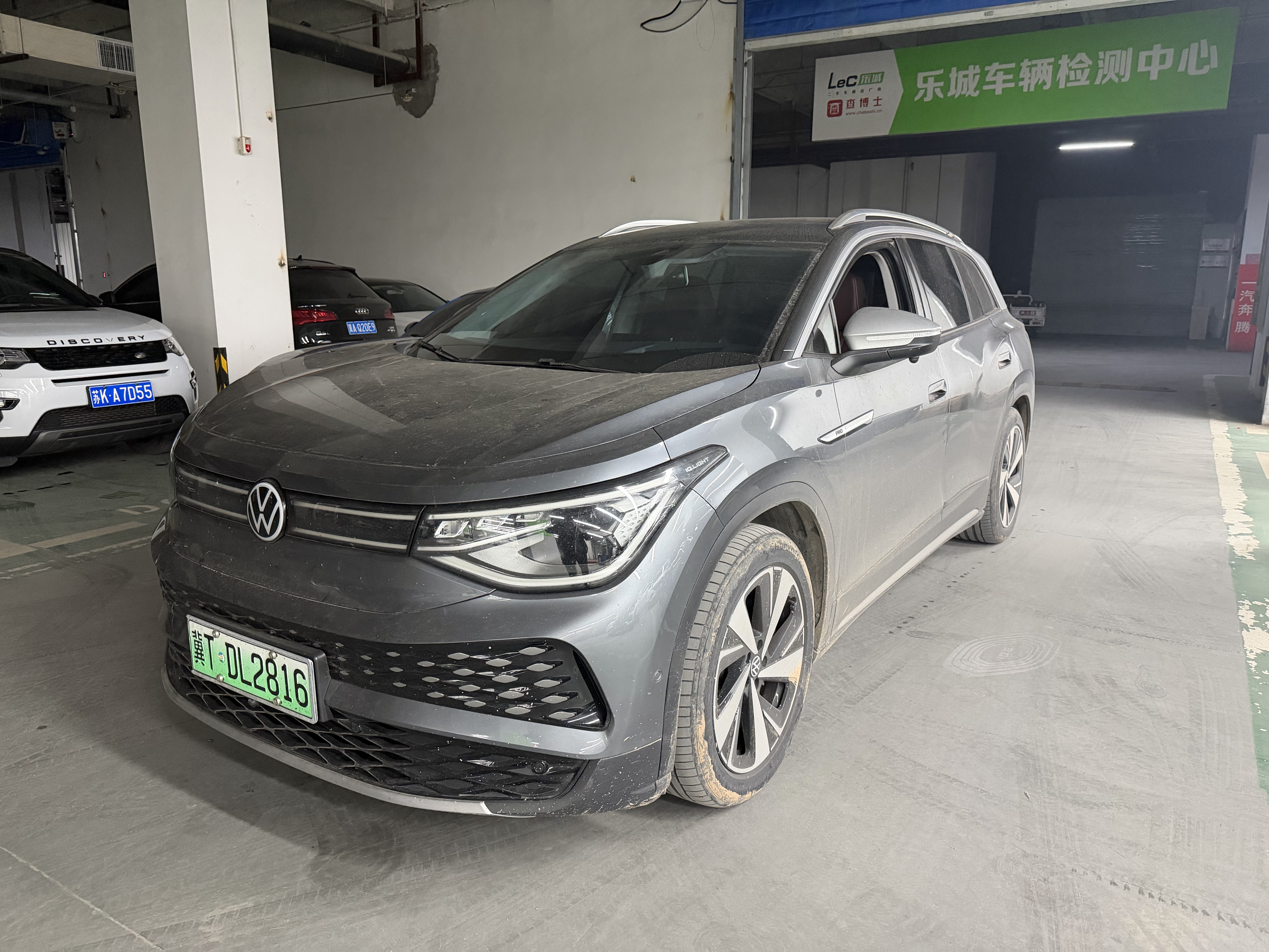 Volkswagen ID.6 X 2023 car image #29