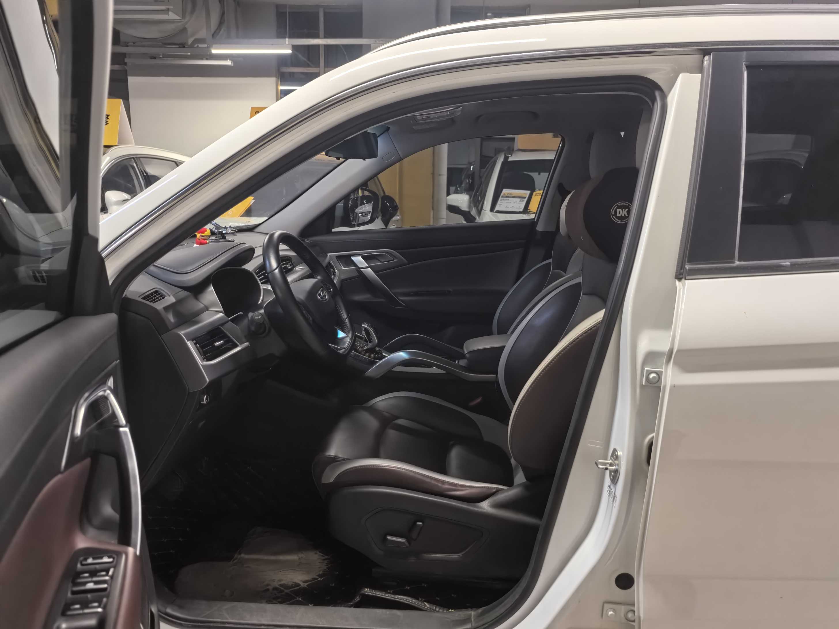 GEELY Boyue 2023 imagem de carro #29