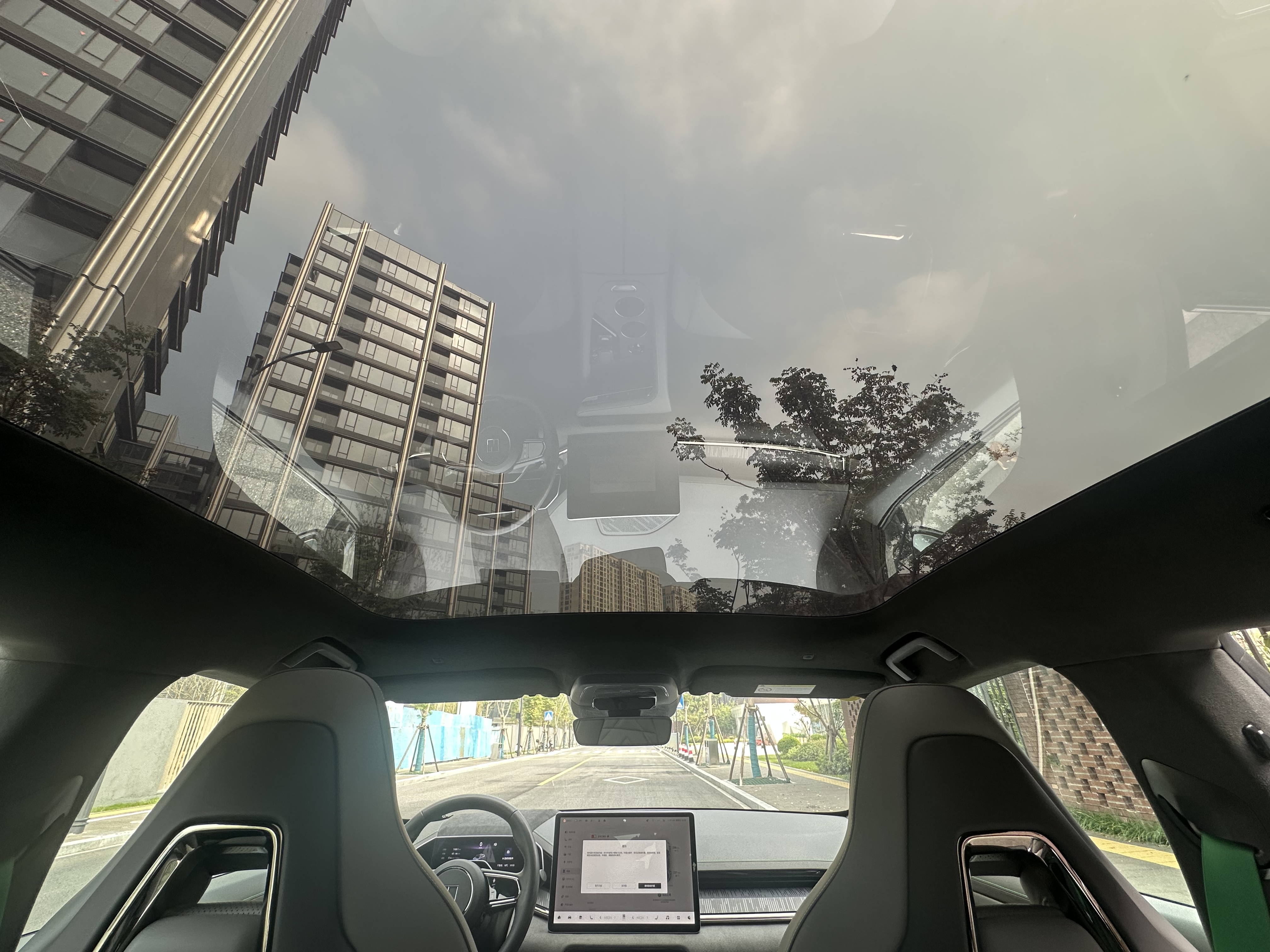 极氪 极氪001 2022 汽车图片 #29