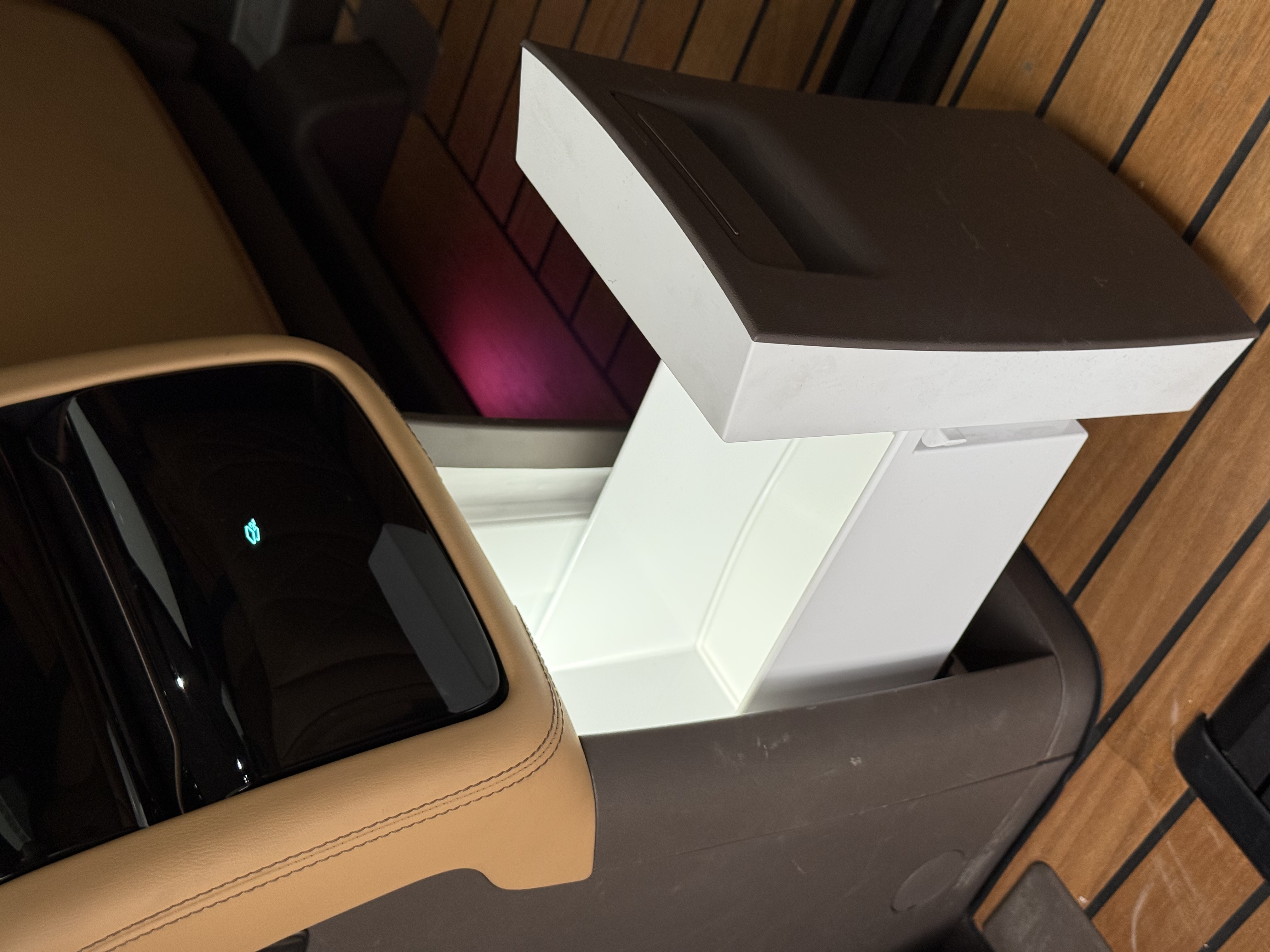 腾势 腾势D9 2023 汽车图片 #29