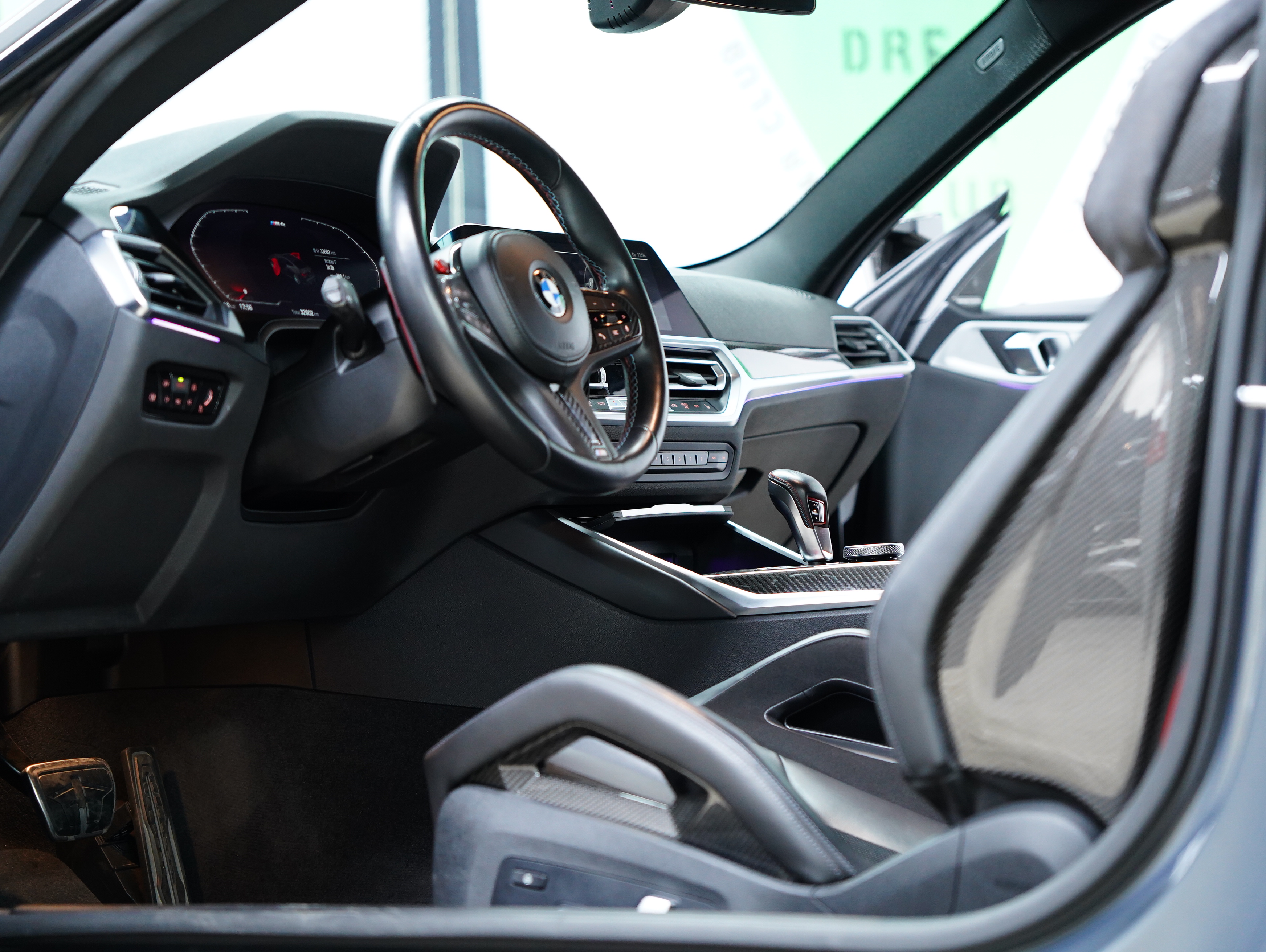 BMW M4 2023 car image #29