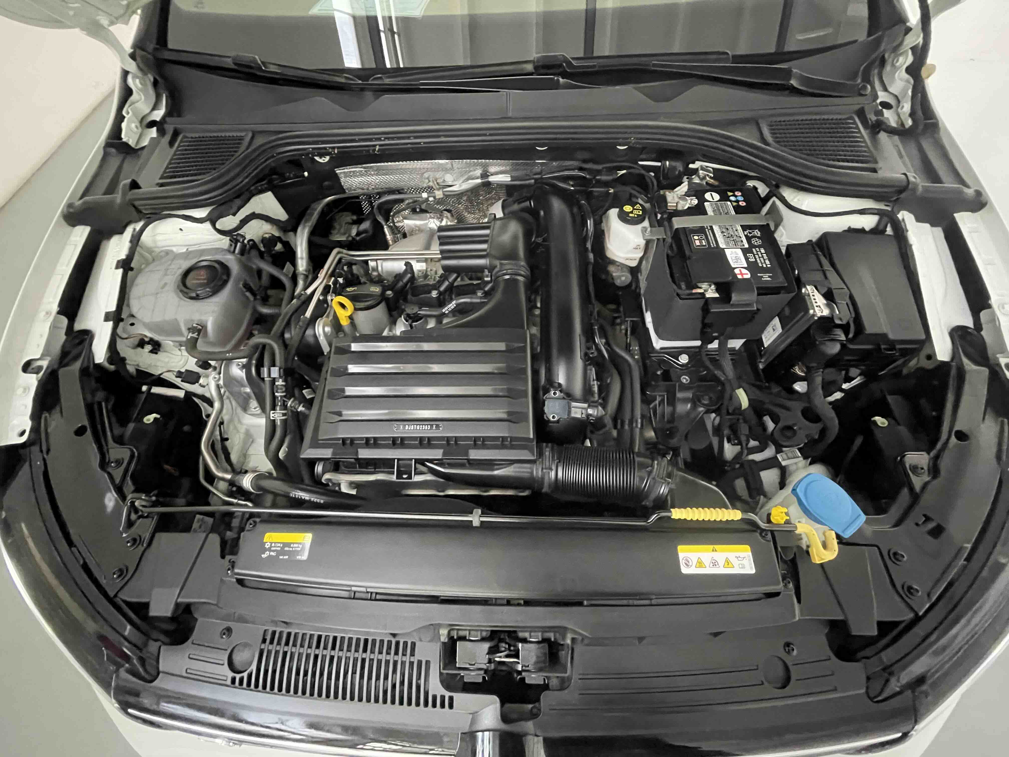 Volkswagen Golf 2023 #29 Volkswagen Golf 2023 car image #29