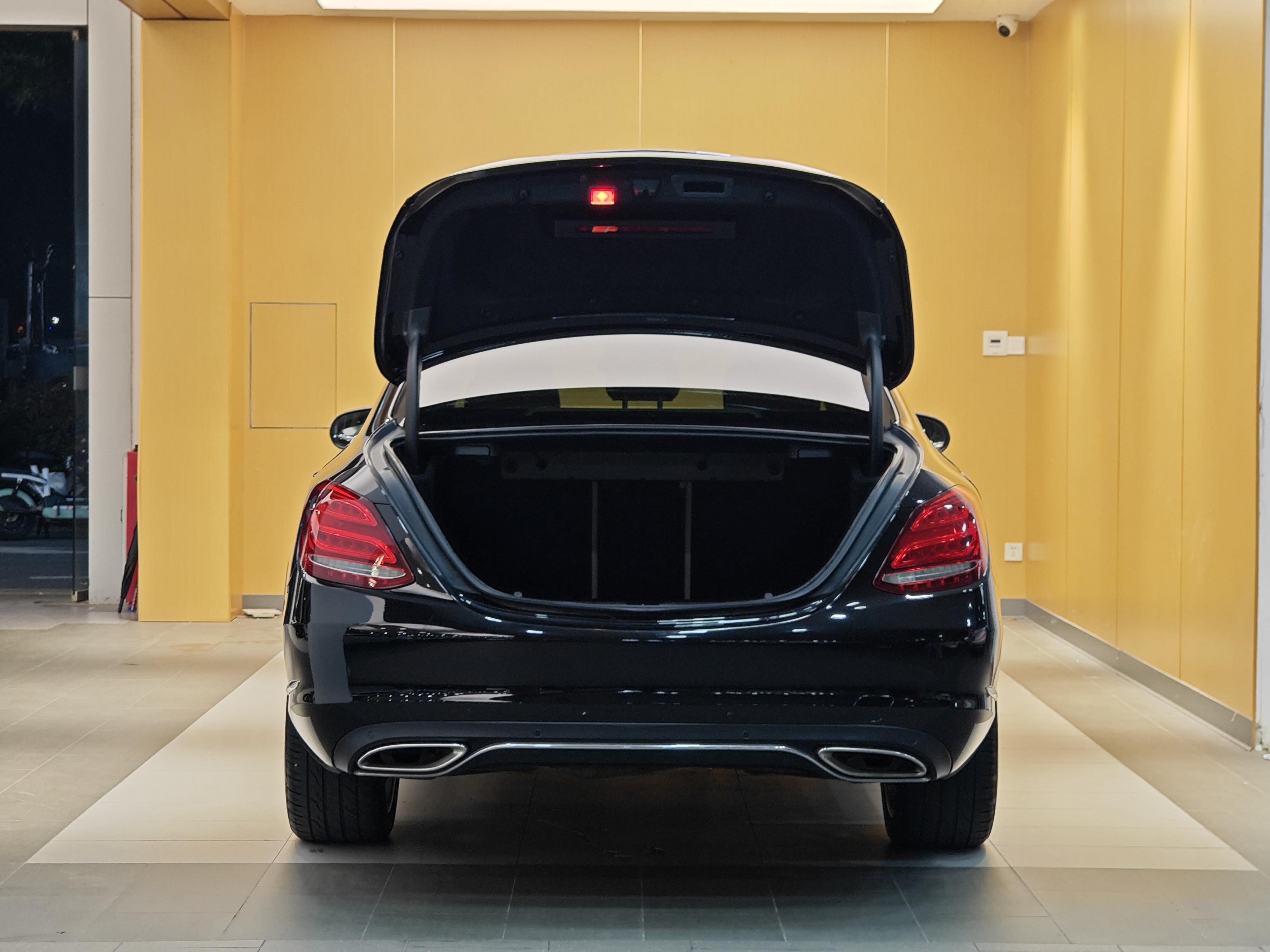 Mercedes-Benz C Class 2015 car image #29