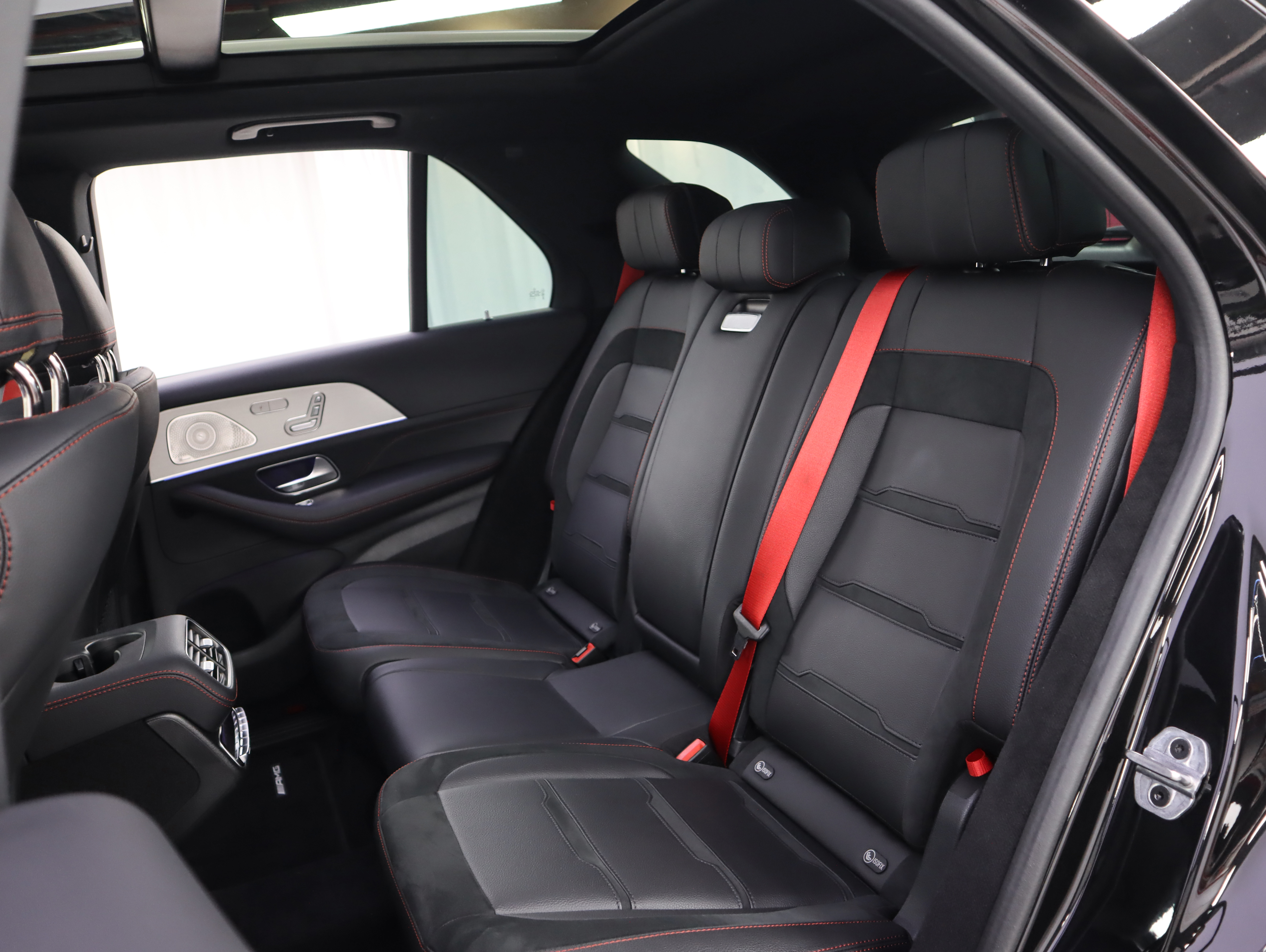 Mercedes-Benz GLE AMG 2024 #29 Mercedes-Benz GLE AMG 2024 car image #29