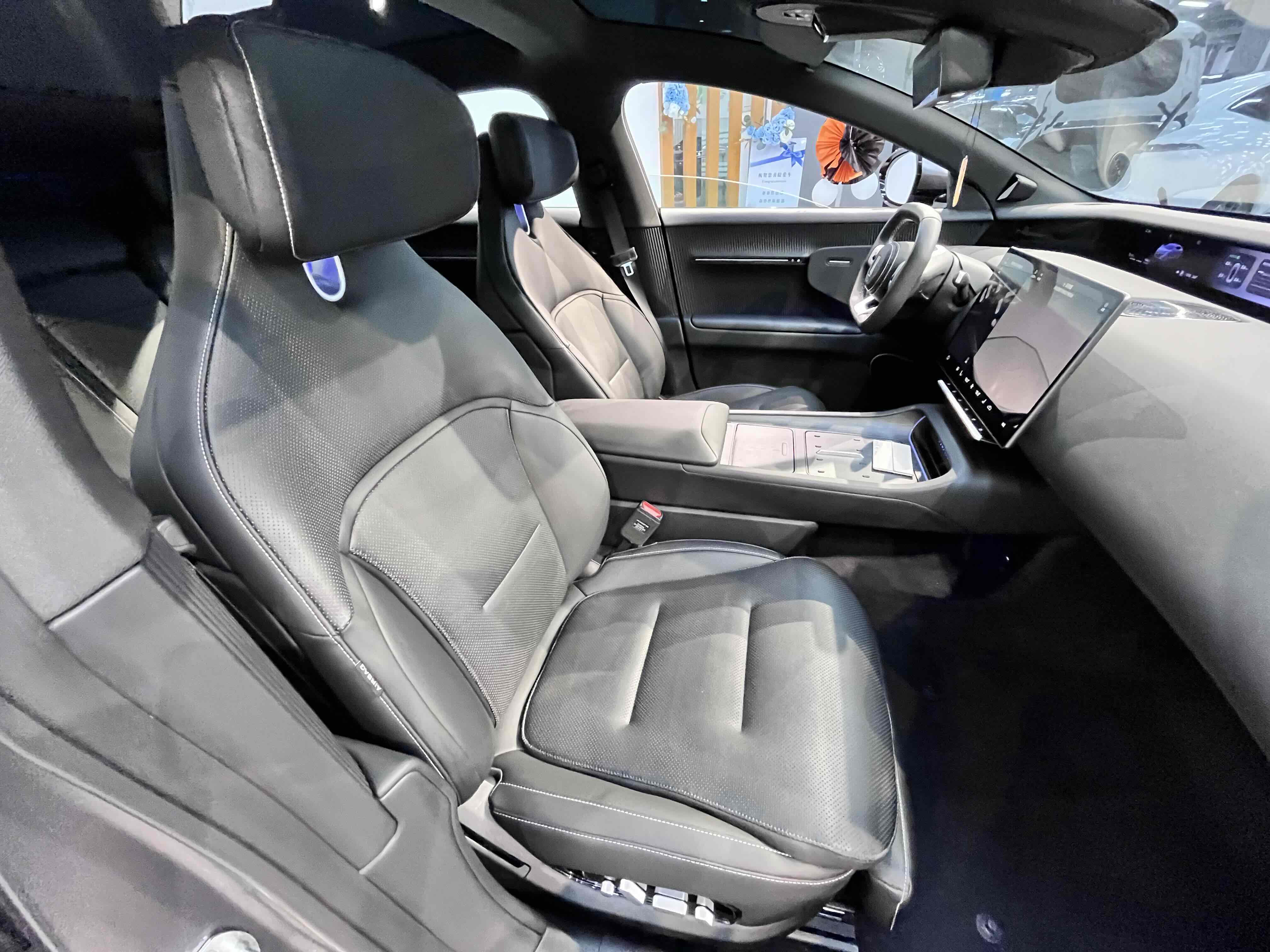 Avatr 12 2024 car image #29