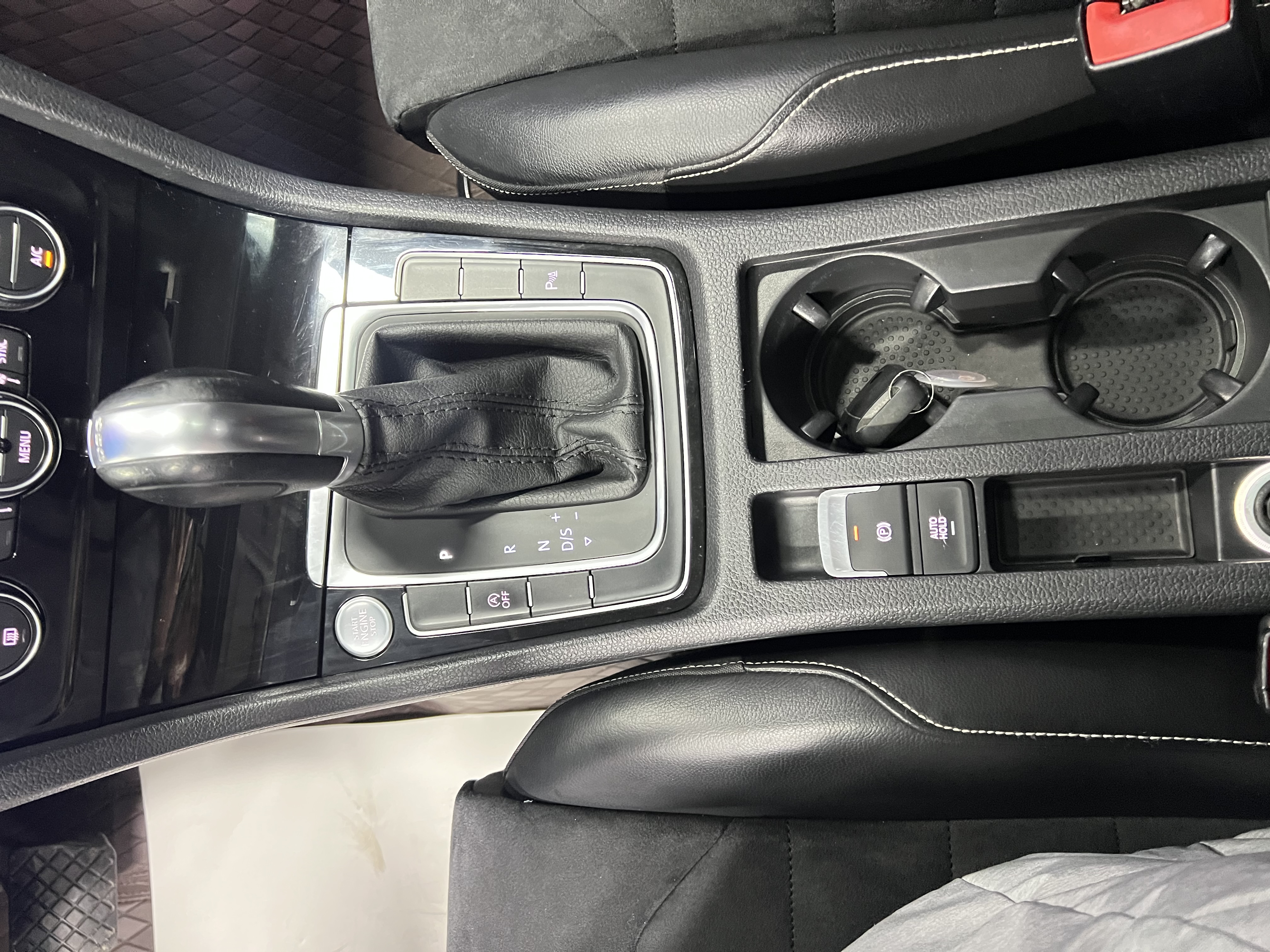 Volkswagen Golf 2015 car image #29