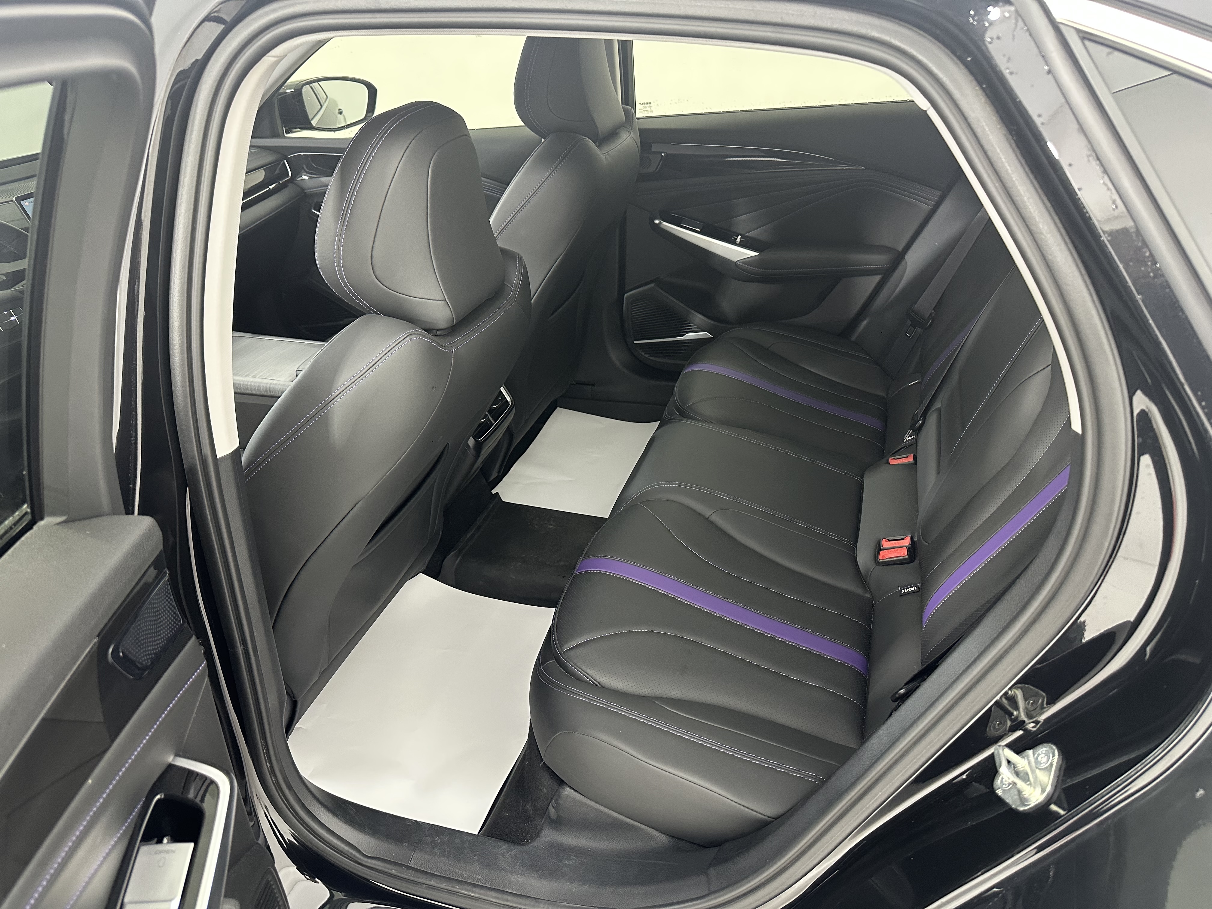 2025 car image #29