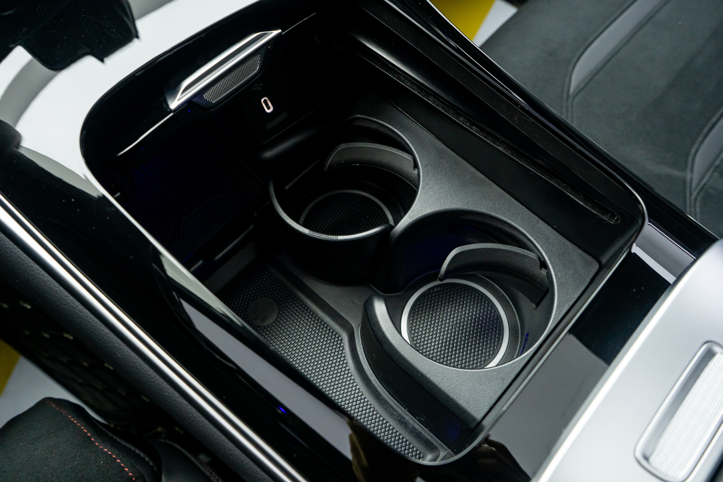 Mercedes-Benz GLC AMG 2025 #29 Mercedes-Benz GLC AMG 2025 immagine di auto #29