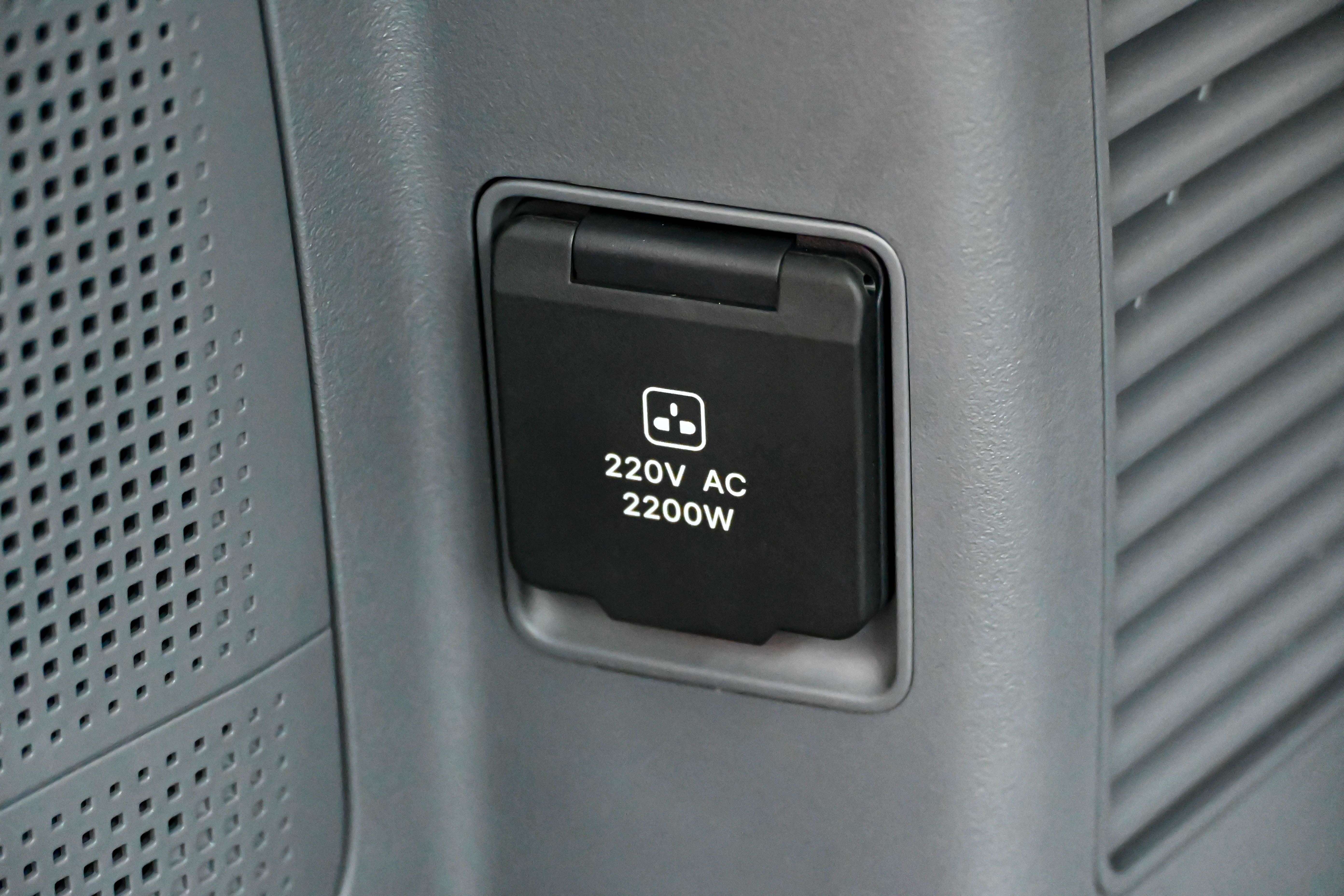 极氪 极氪009 2024 汽车图片 #29