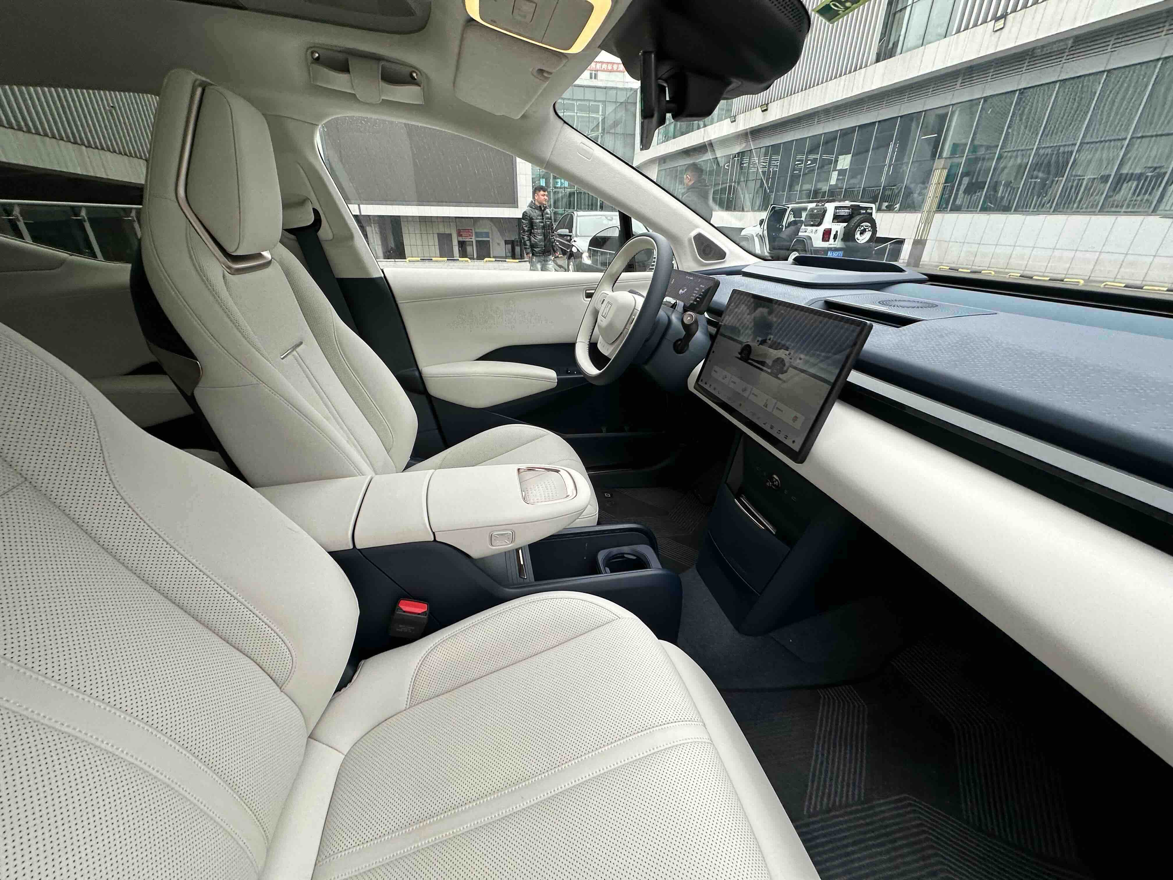 Zeekr X 2024 car image #29