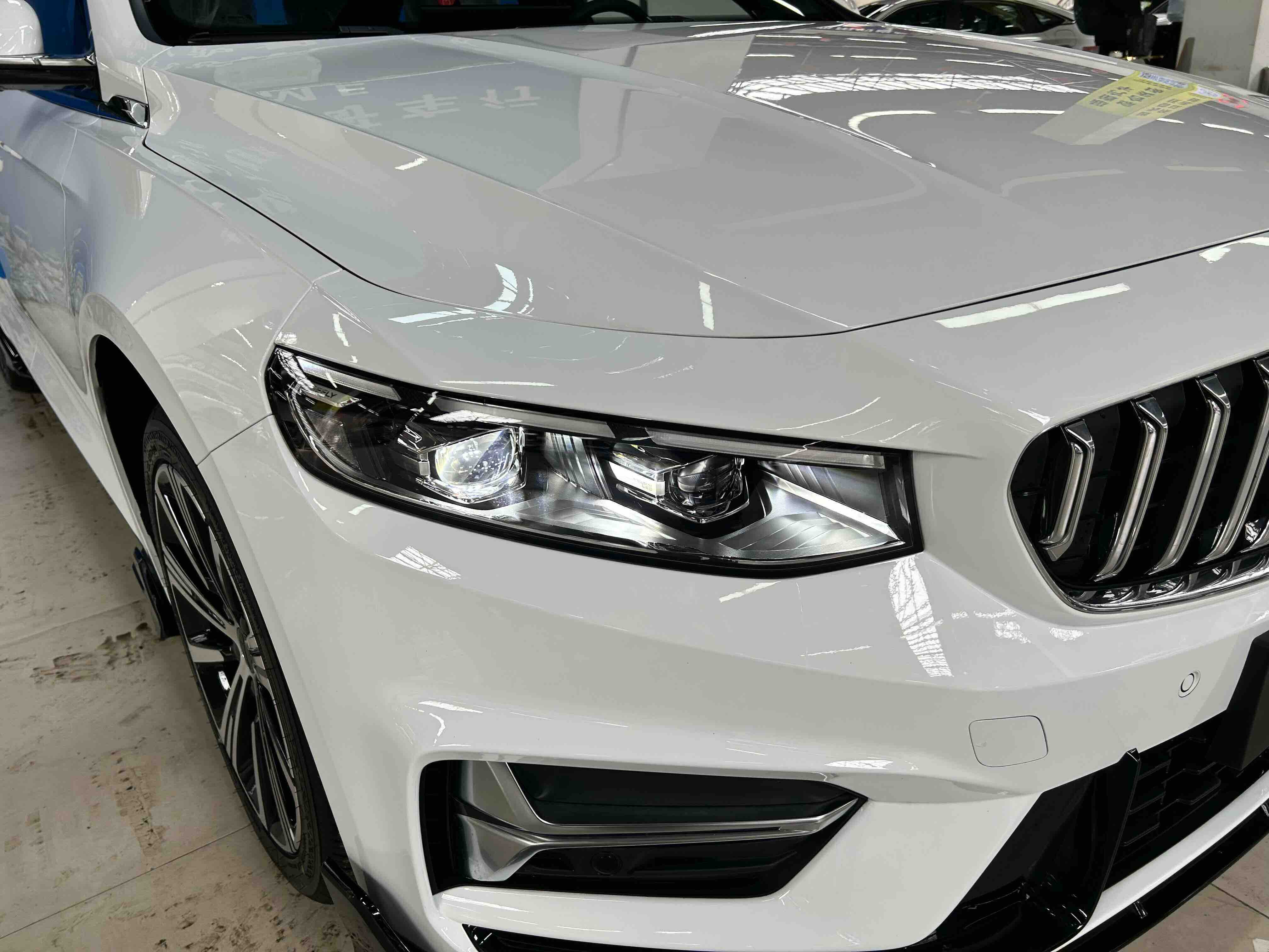 GEELY Preface 2025 immagine di auto #29