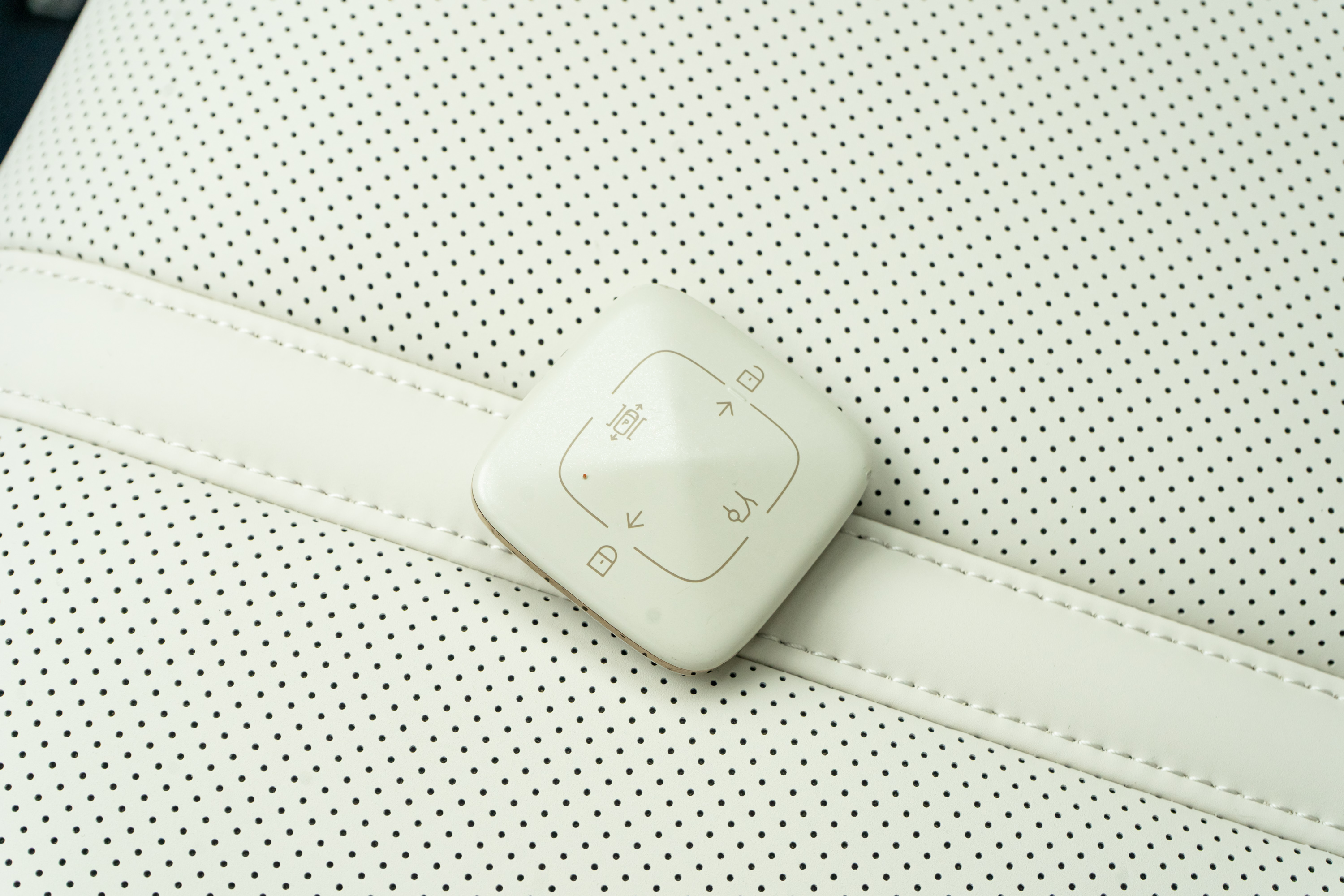 Zeekr X 2025 immagine di auto #29