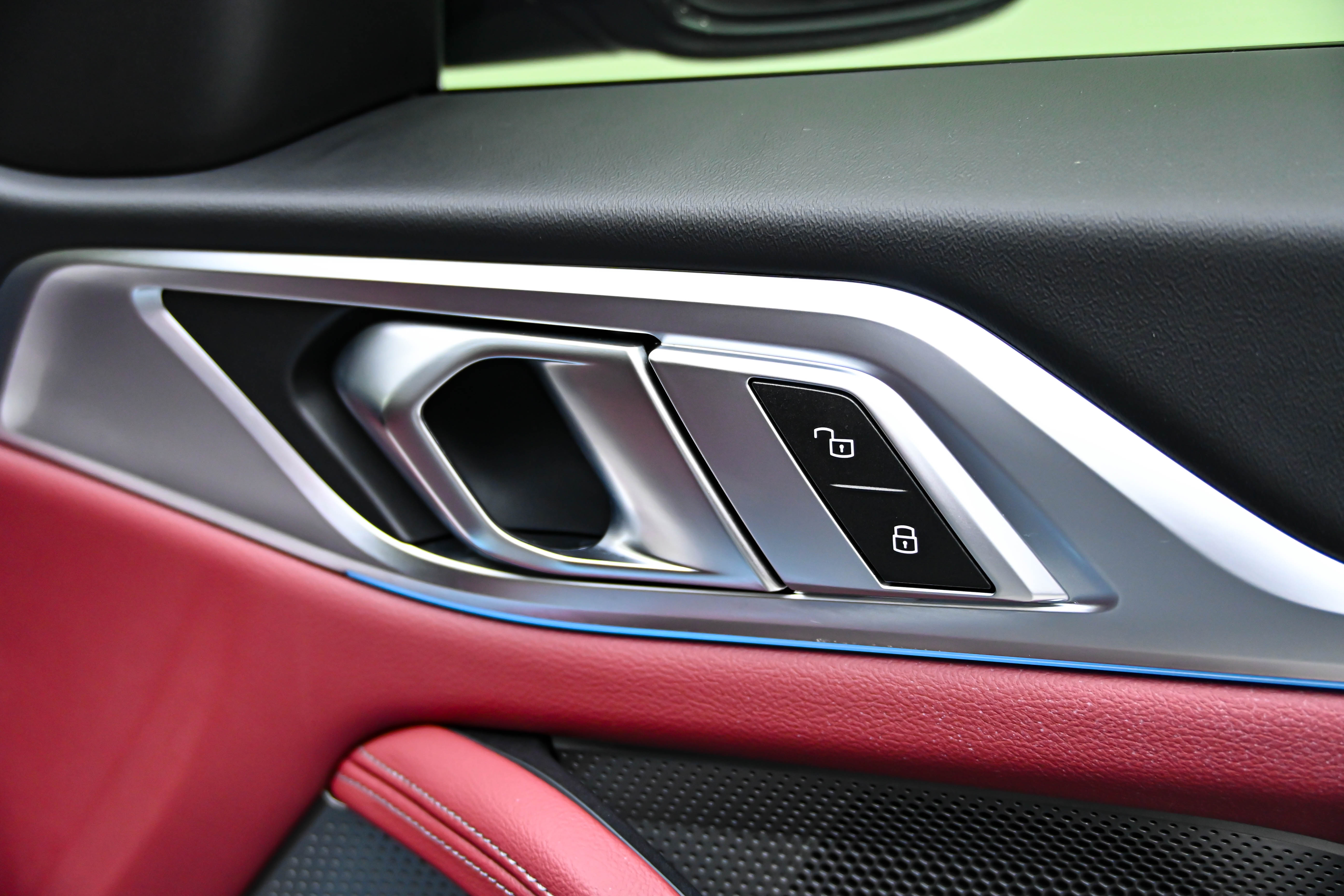 BMW i4 2025 car image #29