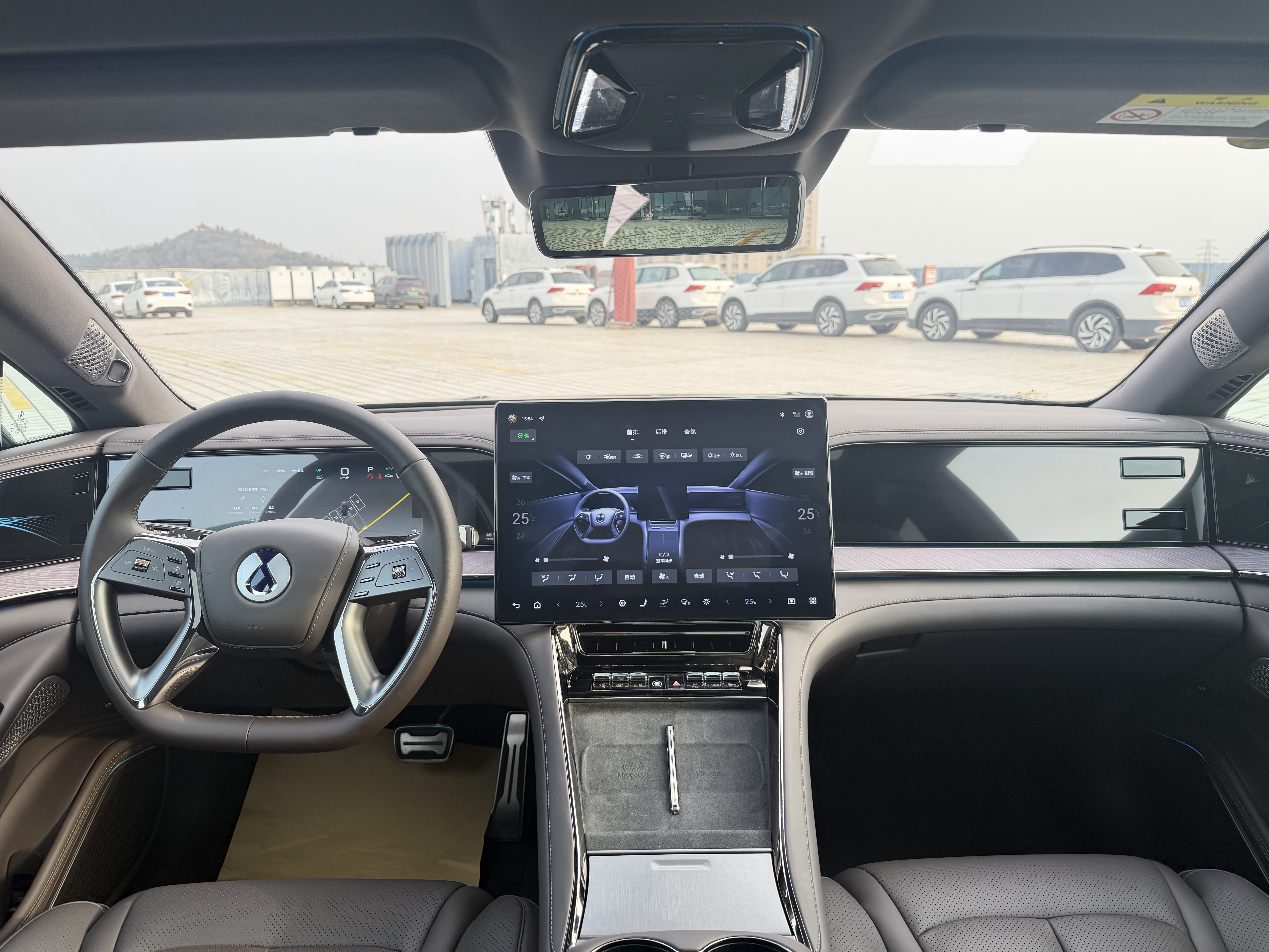 Denza Z9 2024 car image #29