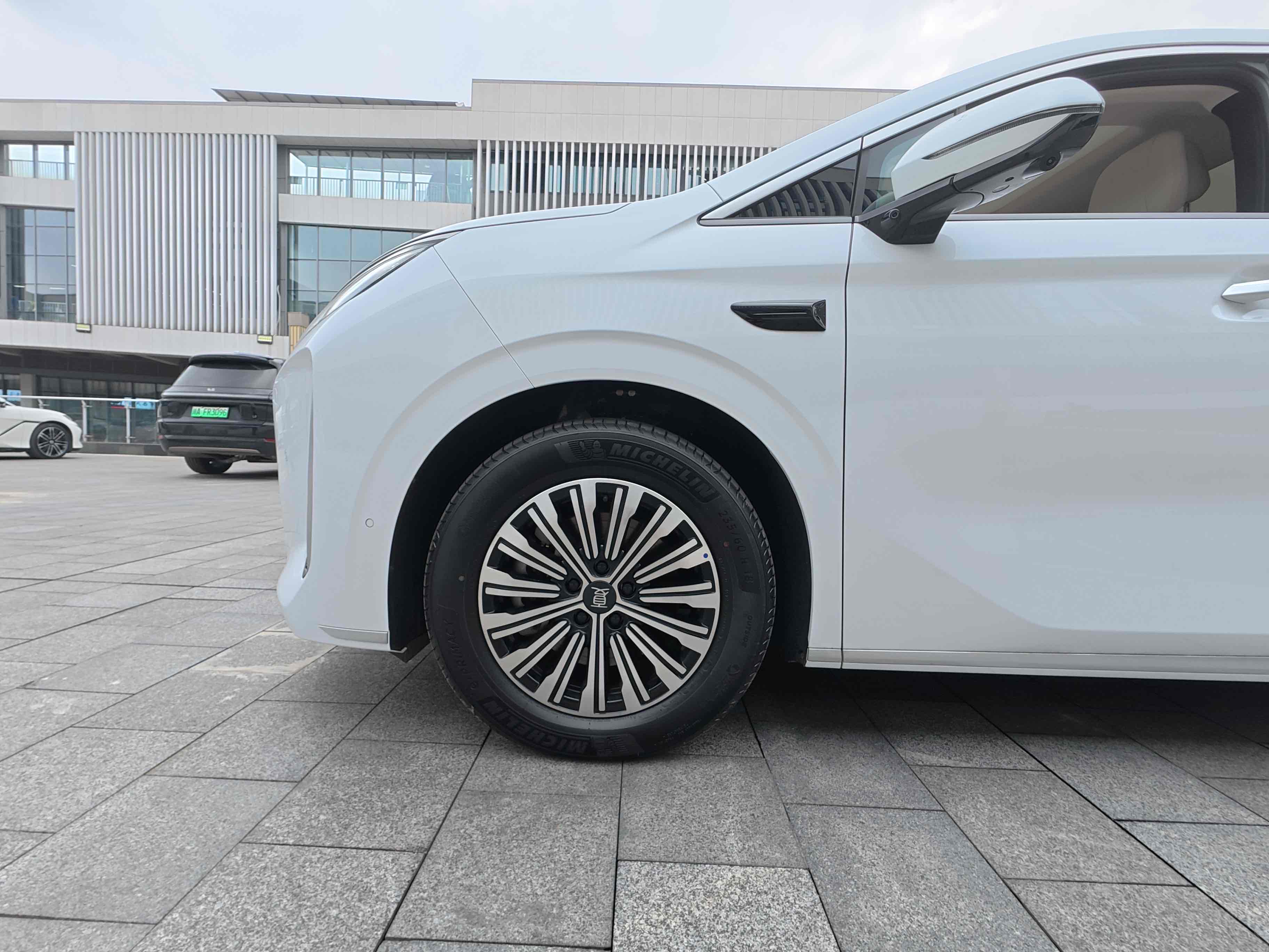 BYD Xia 2025 #29 BYD Xia 2025 car image #29