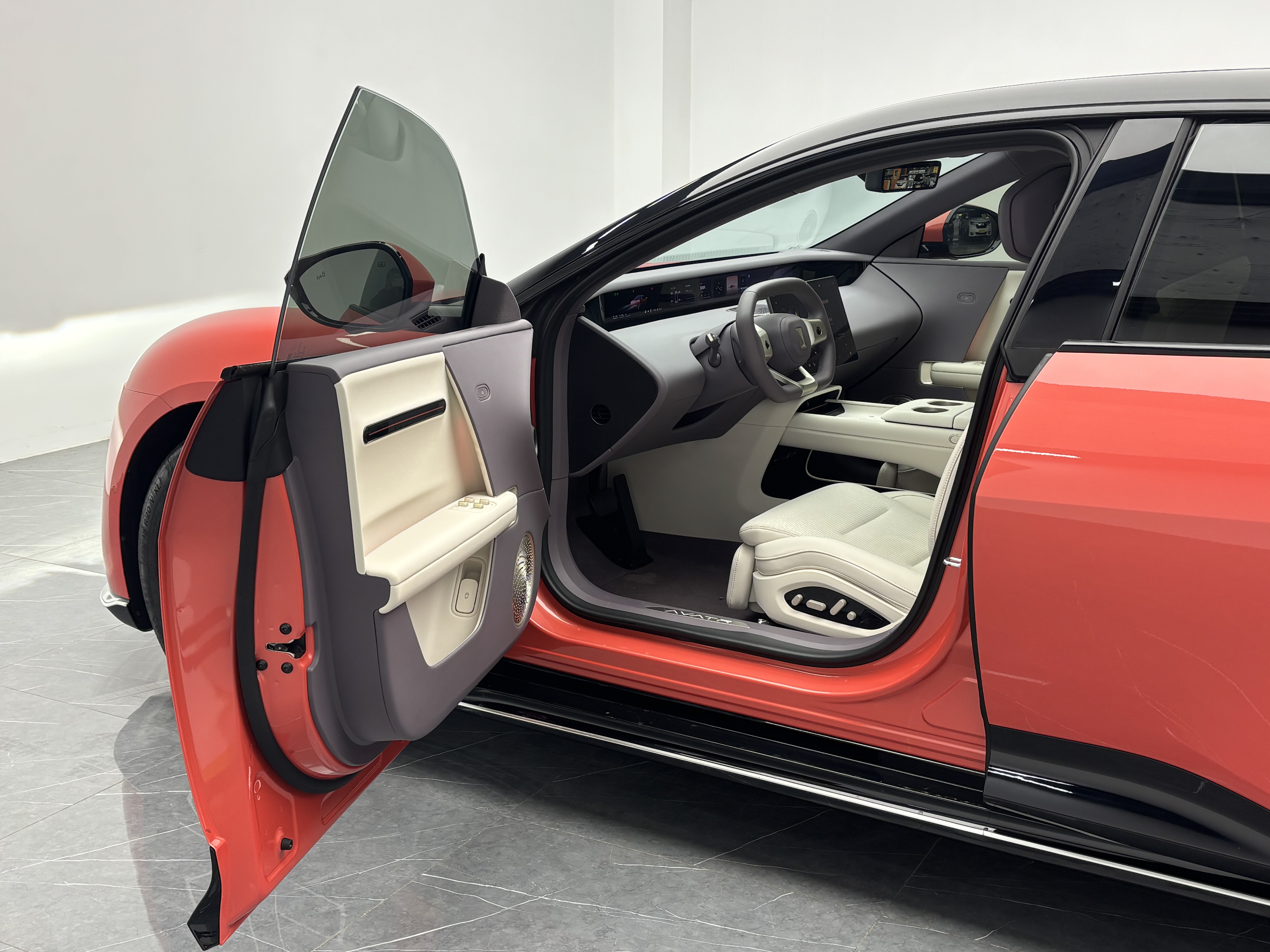 Avatr 06 2025 صورة سيارة #29