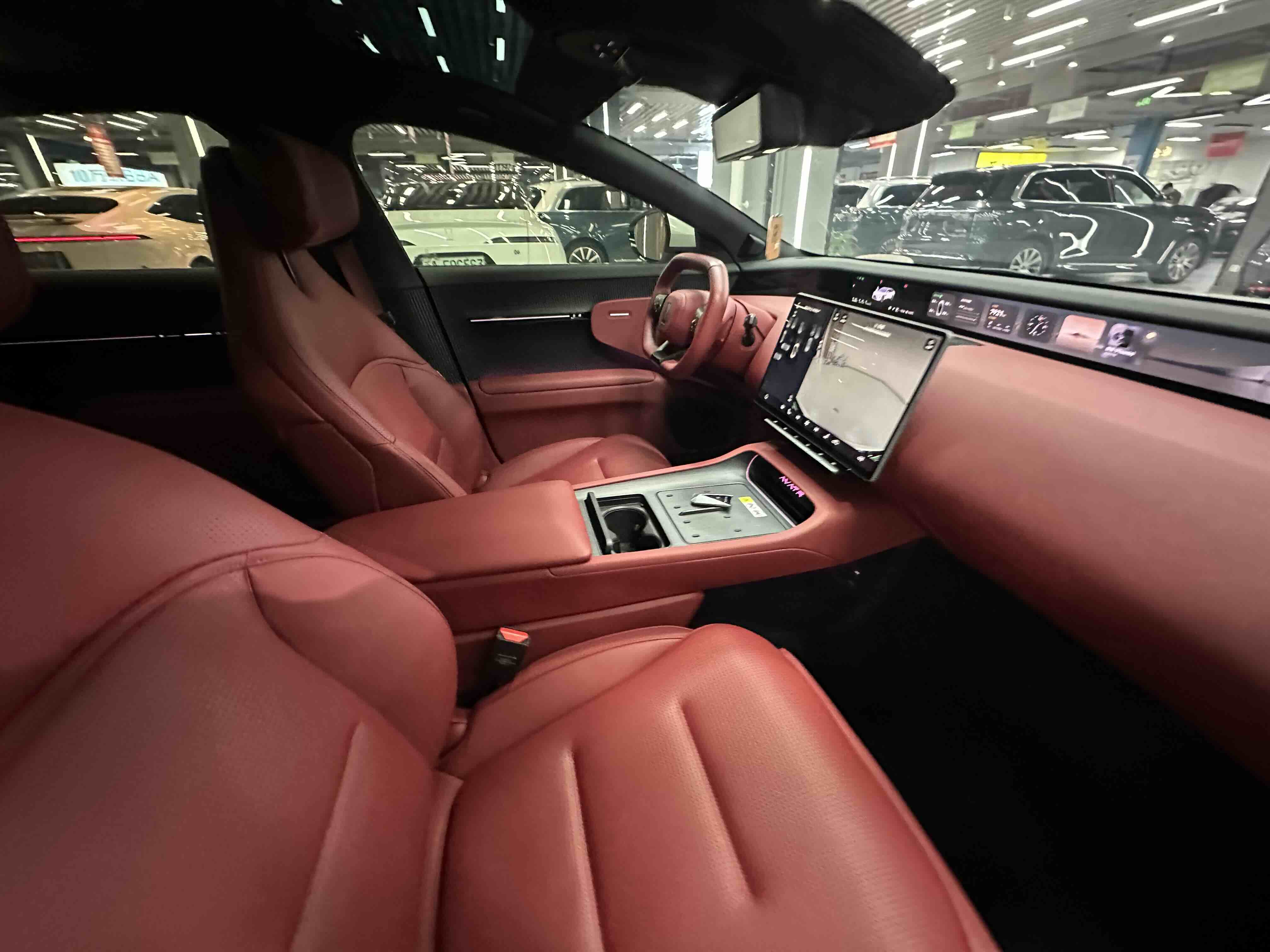 Avatr 12 2025 immagine di auto #29