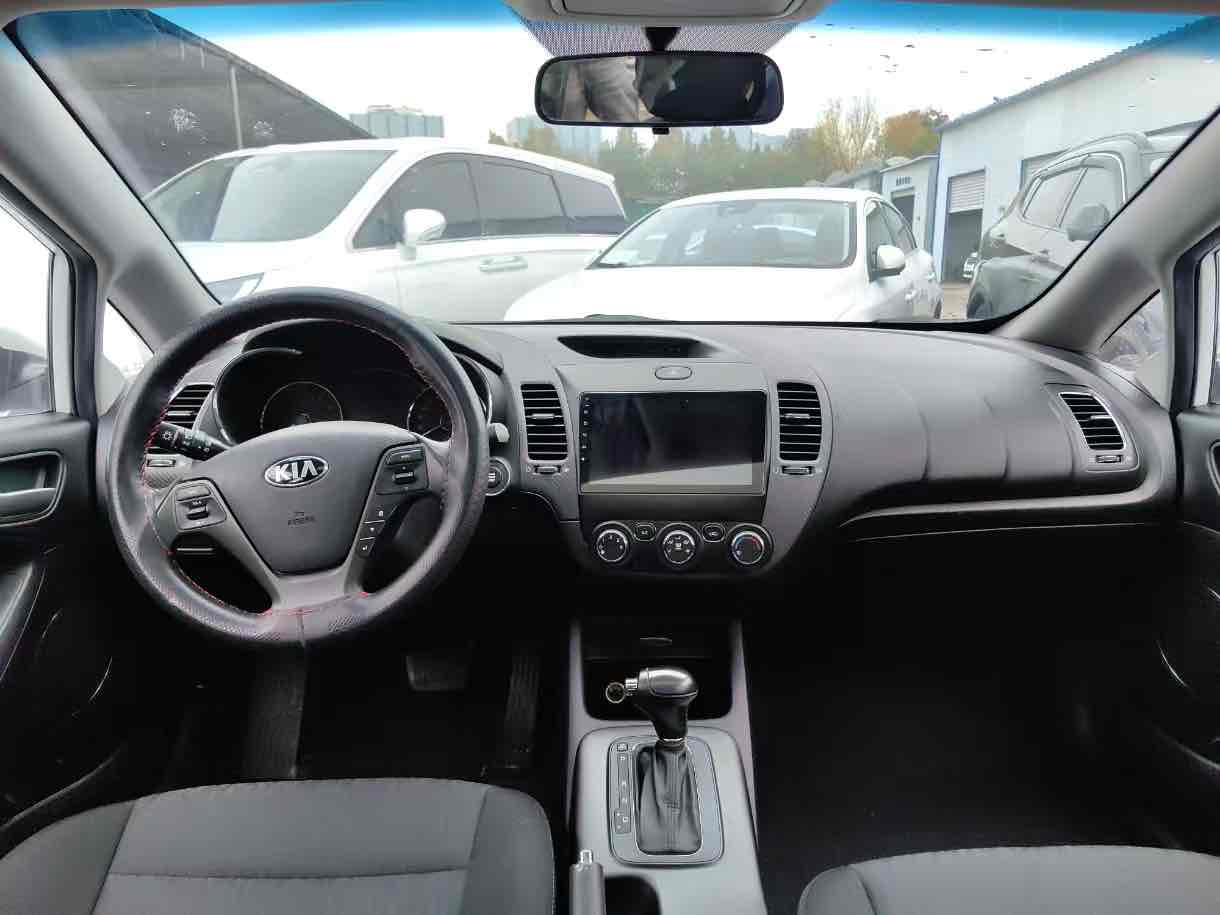 Kia Forte Koup 2014 car image #29