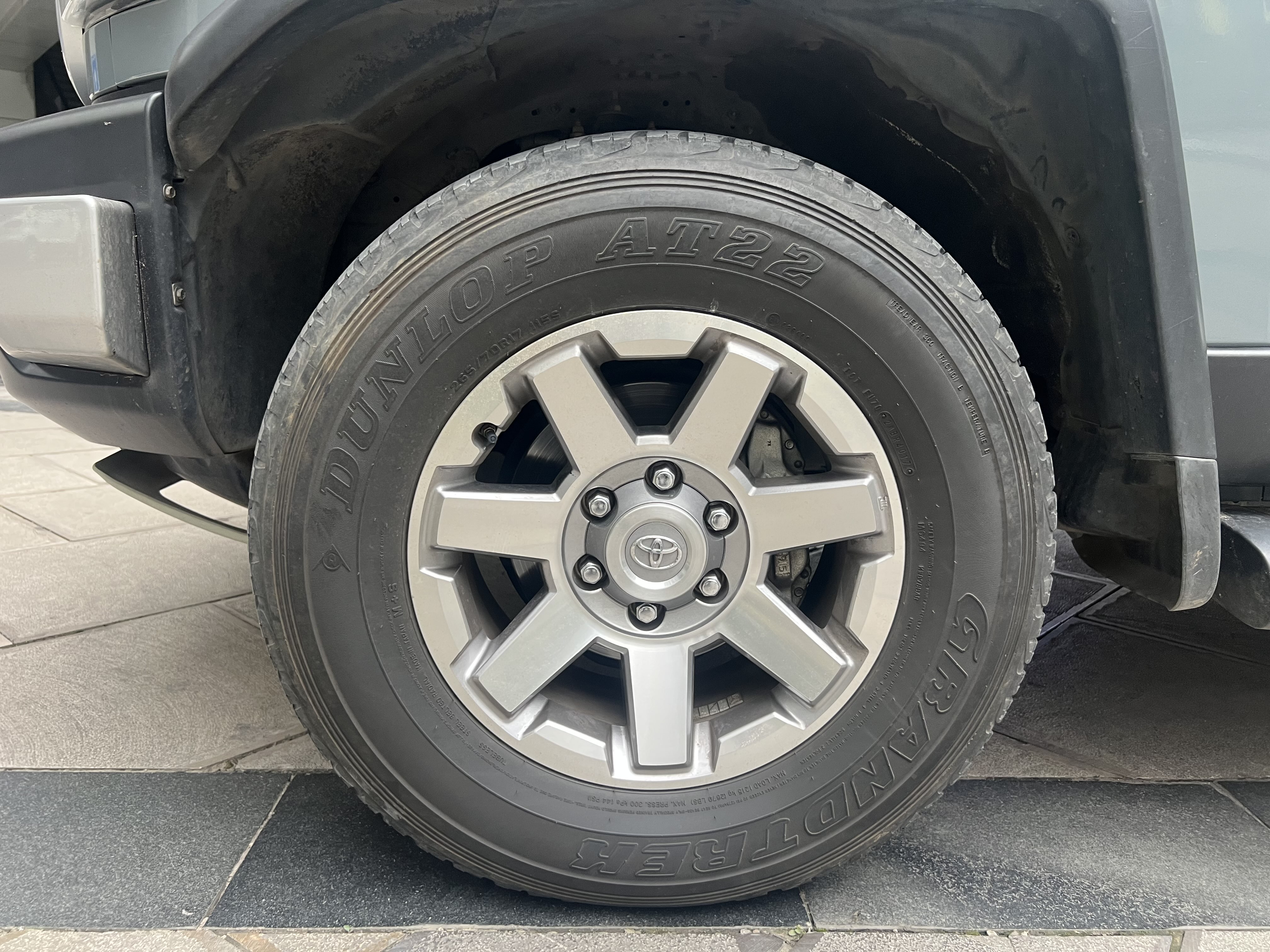 Toyota FJ Cruiser 2018 immagine di auto #29