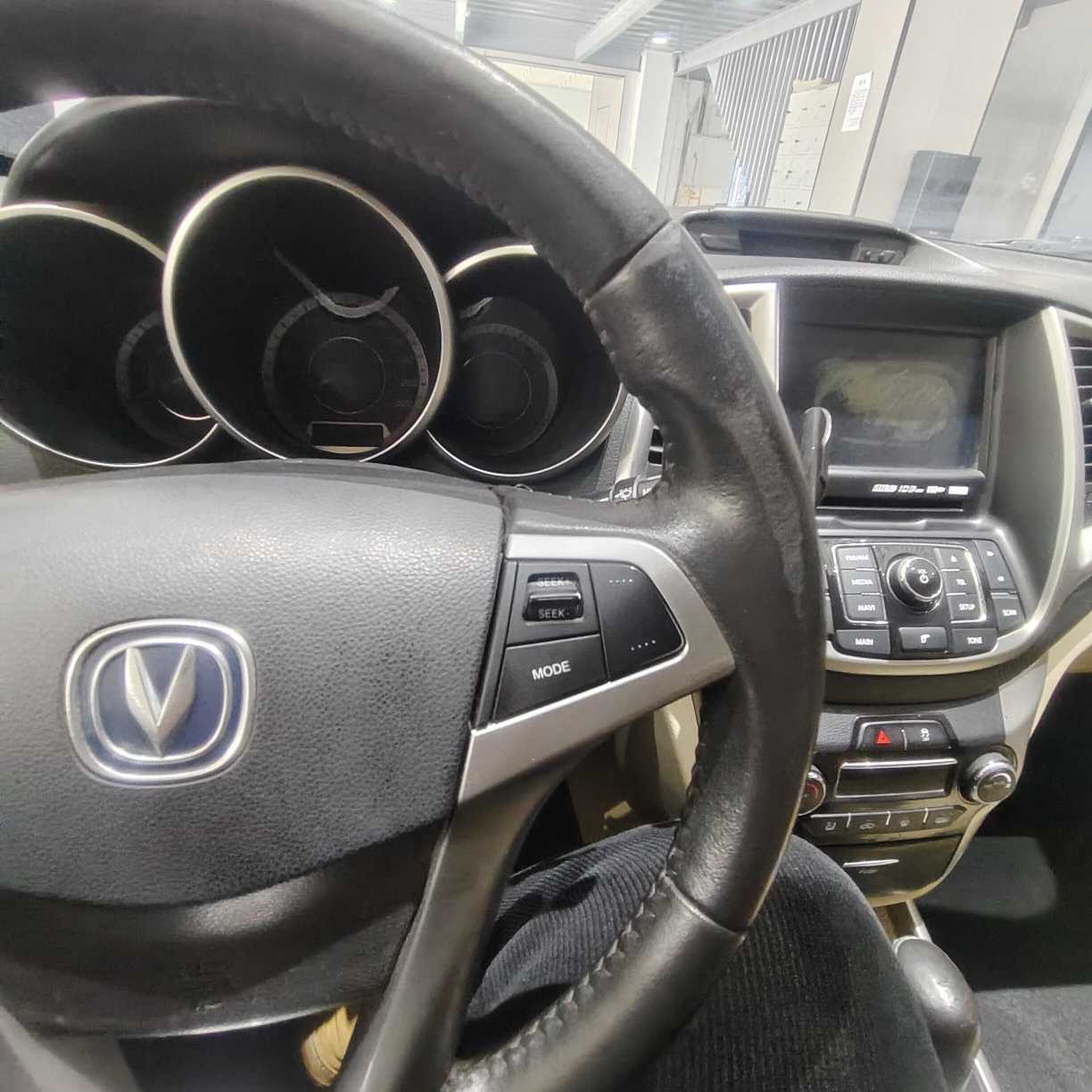 Changan Eado 2015 car image #29