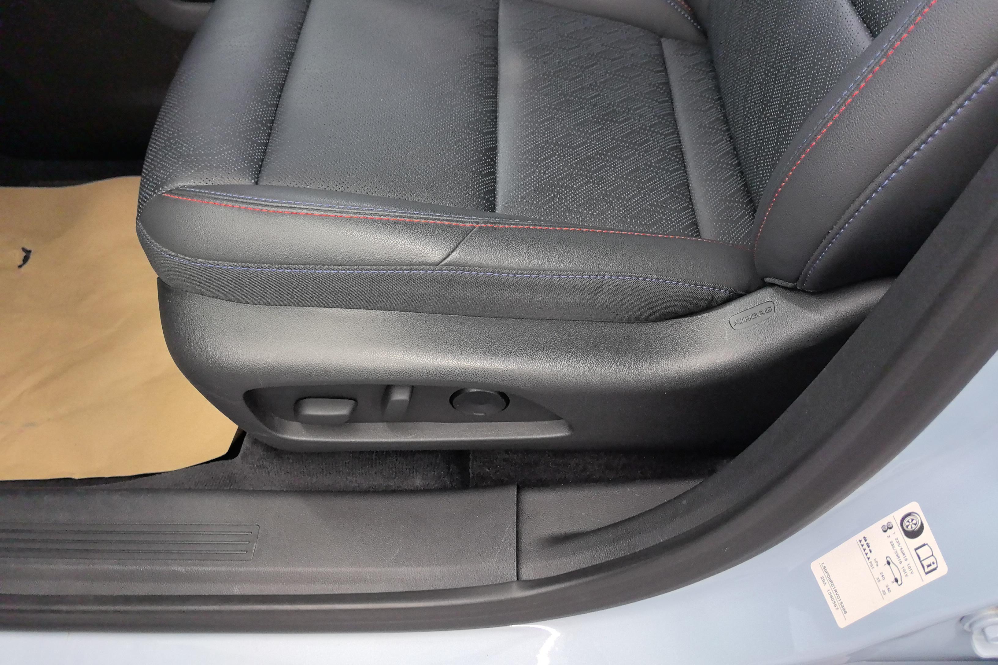 Chevrolet Equinox Plus 2024 #29 Chevrolet Equinox Plus 2024 car image #29