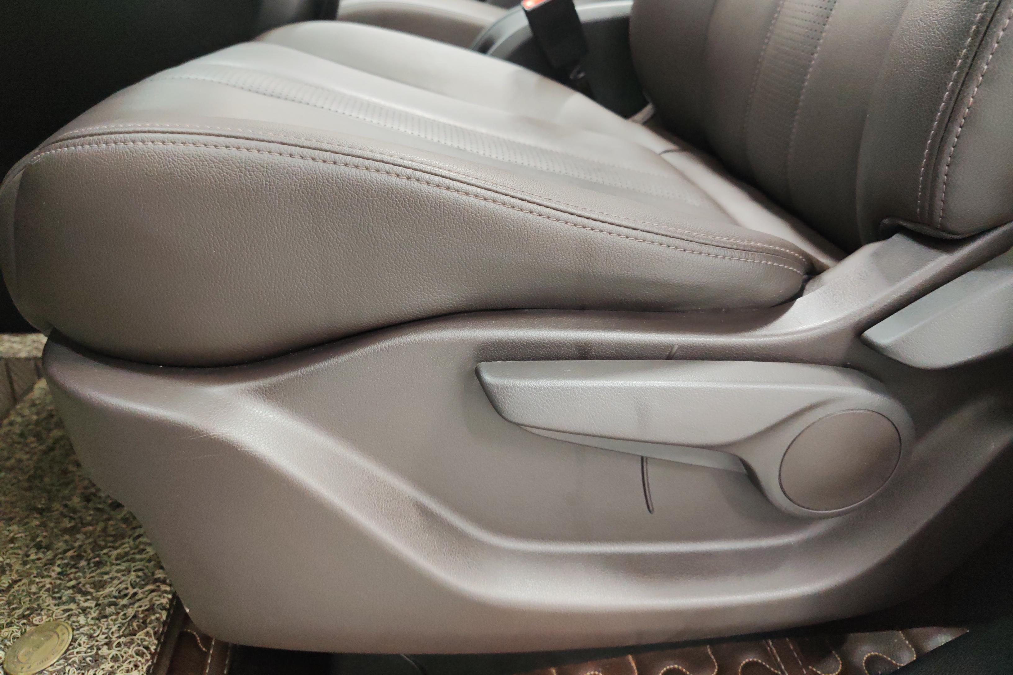 GAC Trumpchi M6 2019 #29 GAC Trumpchi M6 2019 car image #29