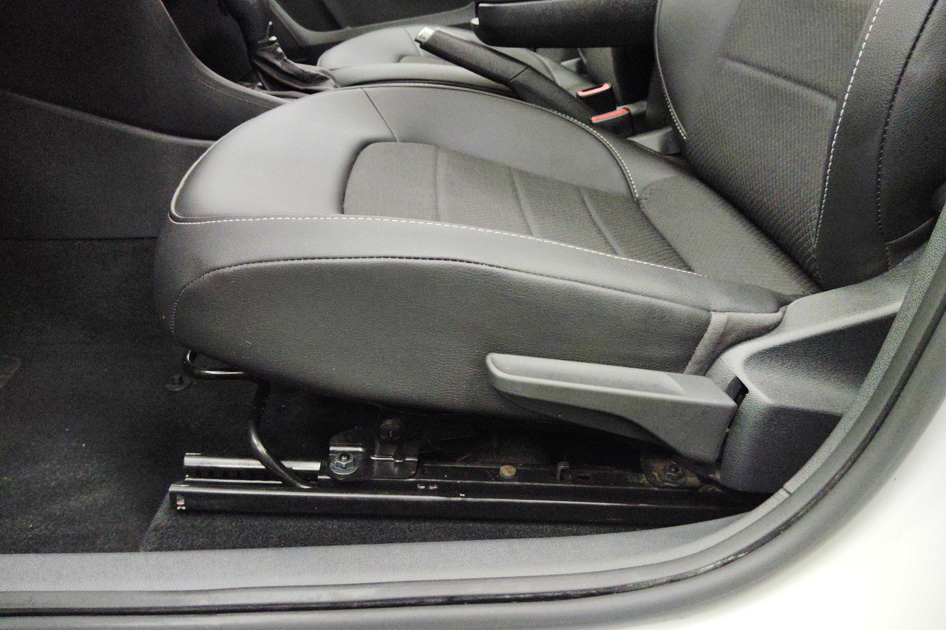 Skoda Rapid Spaceback 2016 car image #29