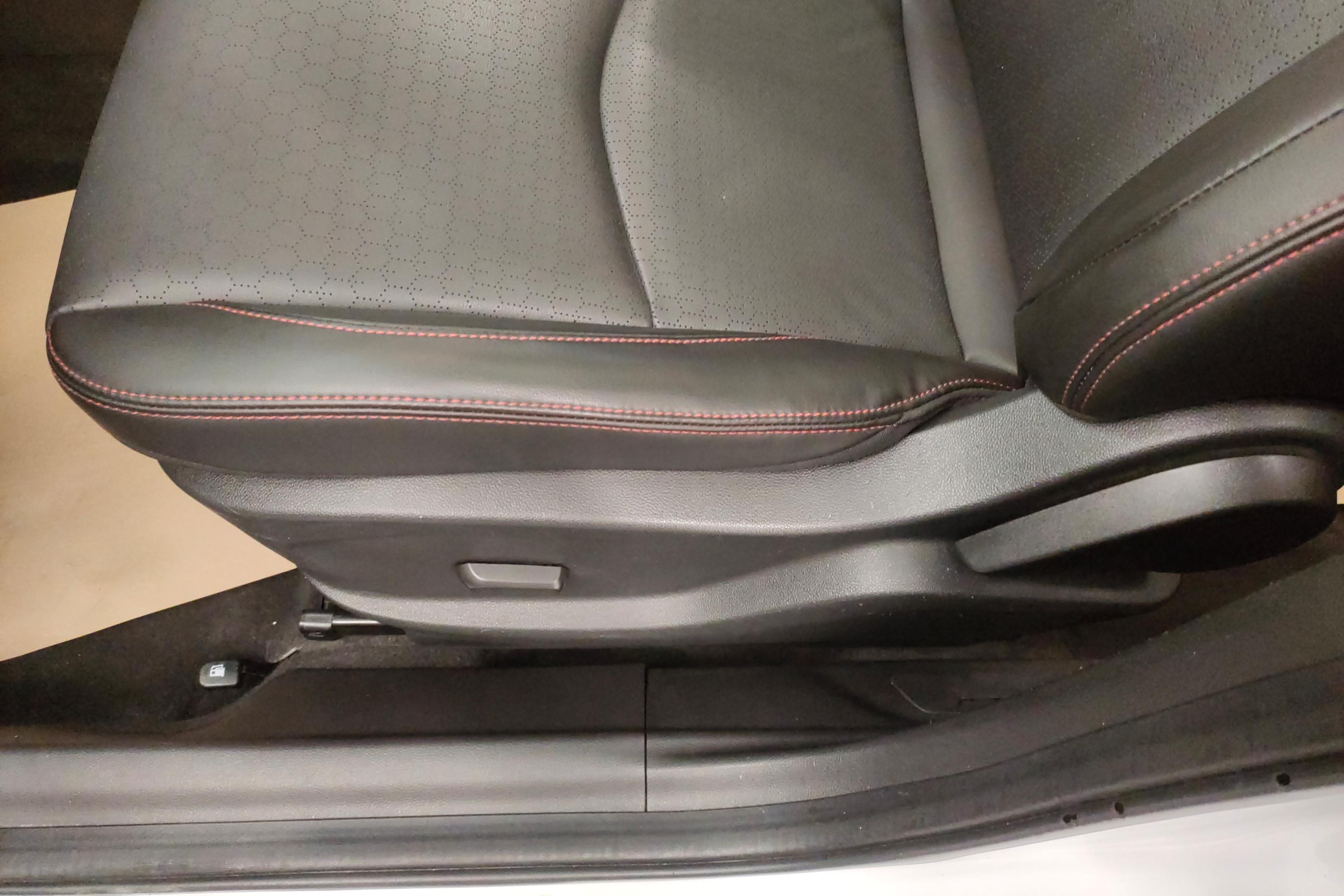 Chevrolet Orlando 2018 #29 Chevrolet Orlando 2018 car image #29