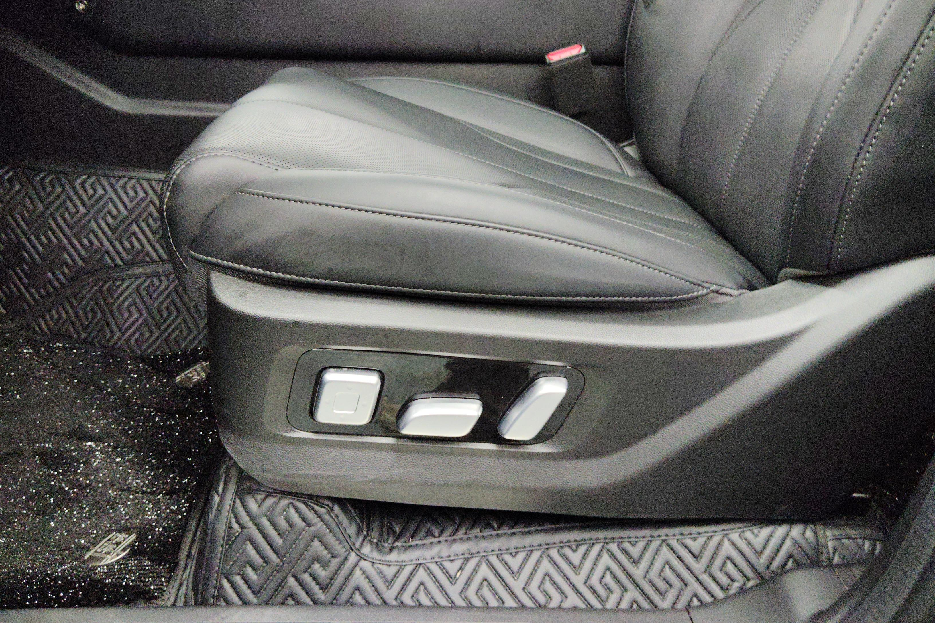 Tank 400 2023 car image #29