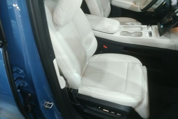 蔚来 蔚来ES7 2024 汽车图片 #29