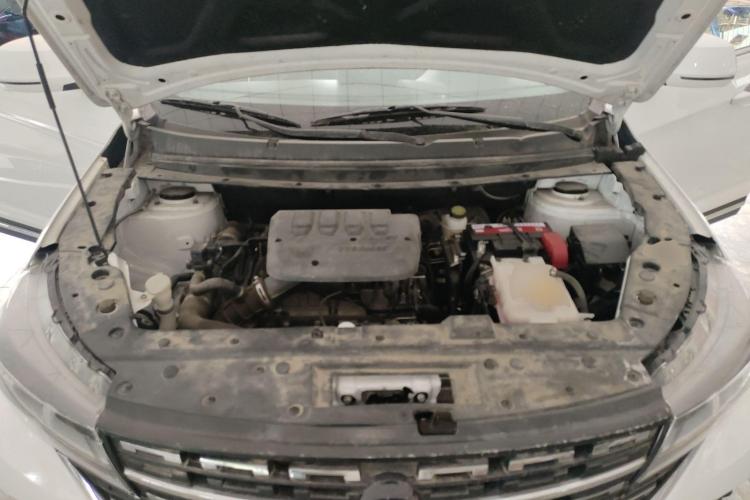 T5 2023 car image #29