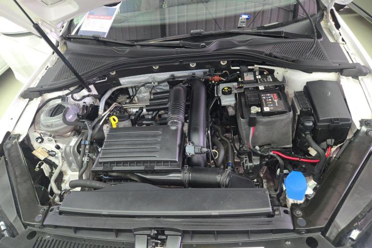 Volkswagen Lamando 2018 immagine di auto #29