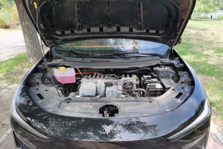 哪吒汽车 哪吒X 2024 汽车图片 #29