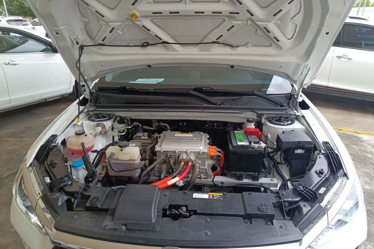 BYD e3 2022 car image #29