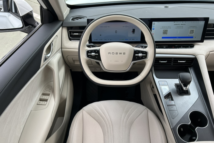 Roewe D5X DMH 2025 imagem de carro #29