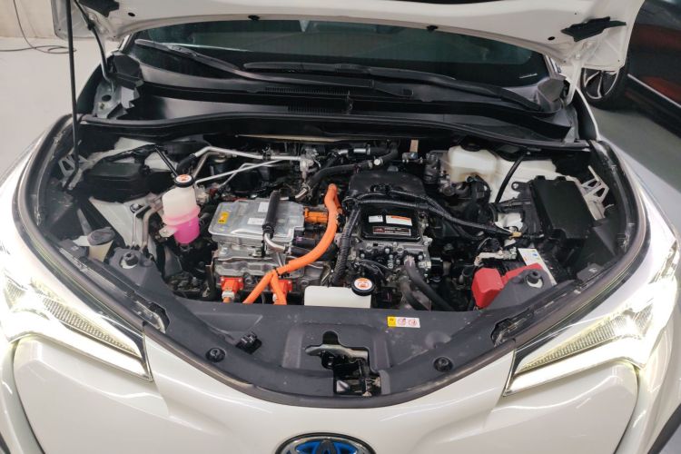 Toyota C-HR EV 2020 immagine di auto #29