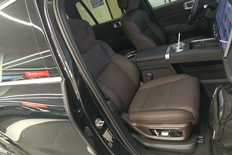 Li L8 2022 изображение автомобиля #29